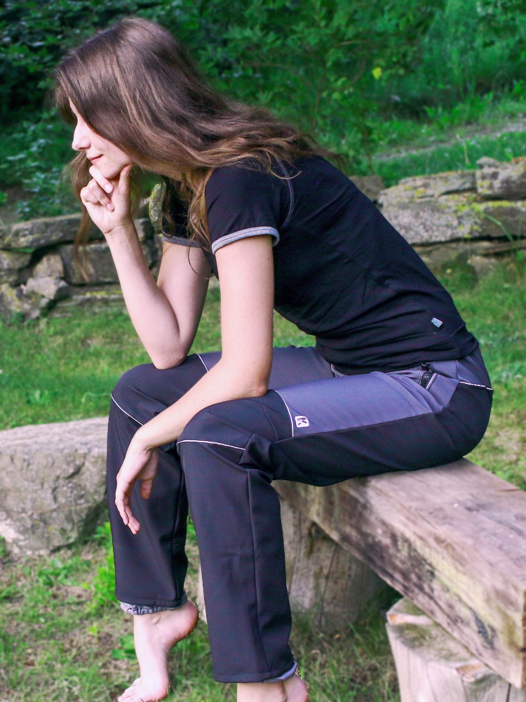 Levně Dámské softshellové kalhoty s fleecem - šedo-černé