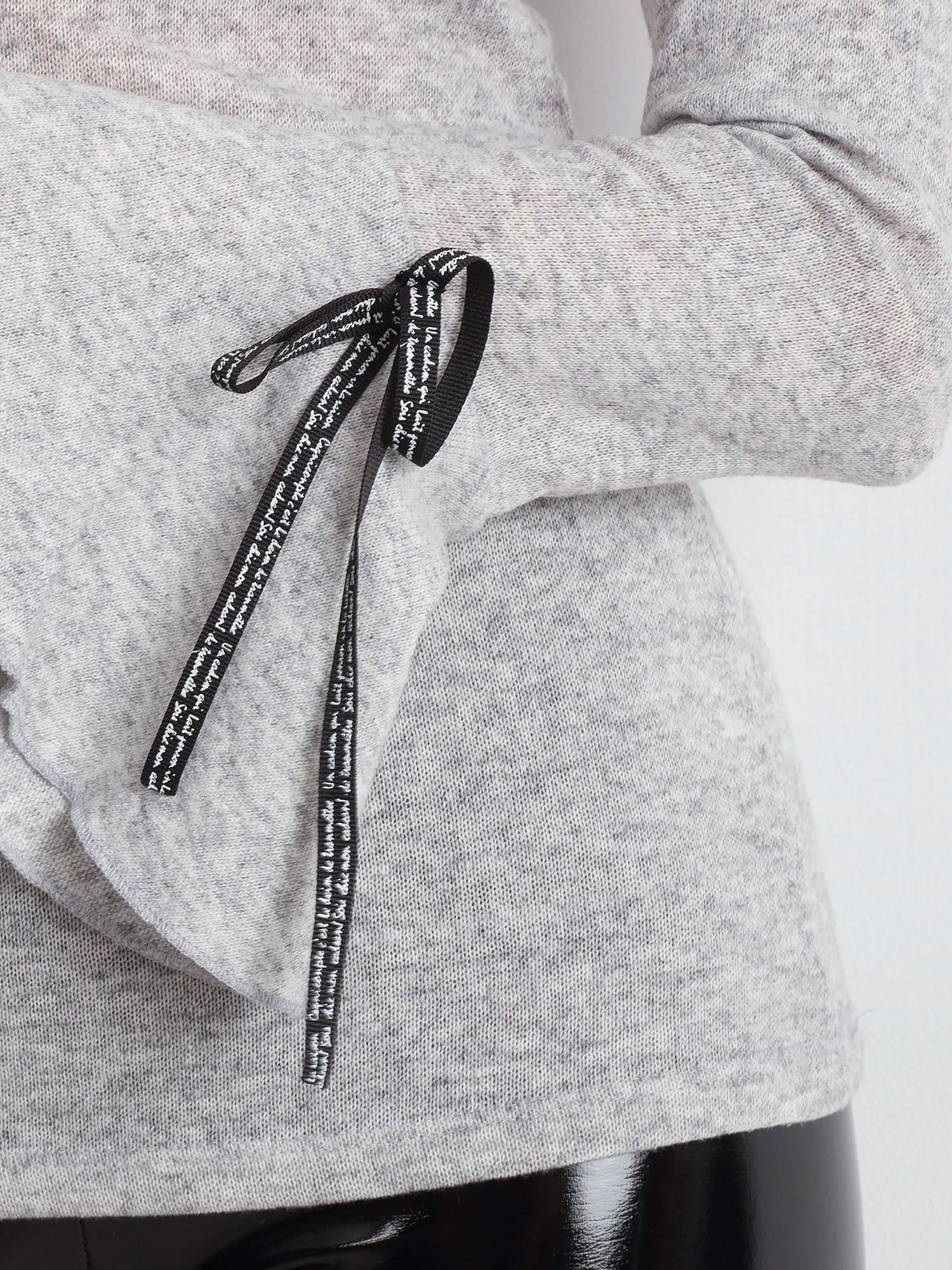 Grey Spanish blouse with wide sleeves