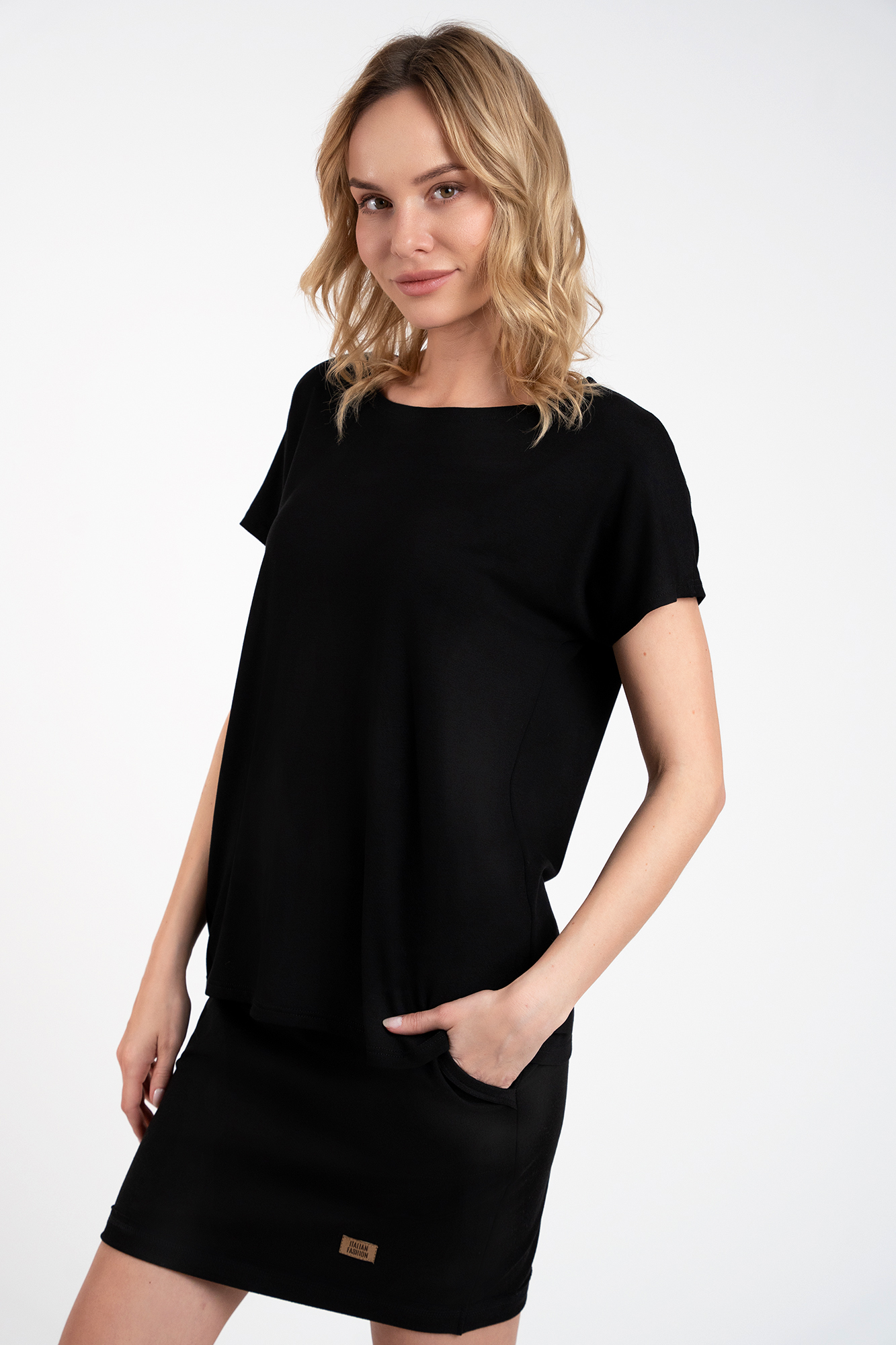 Women's blouse Ksenia with short sleeves - black