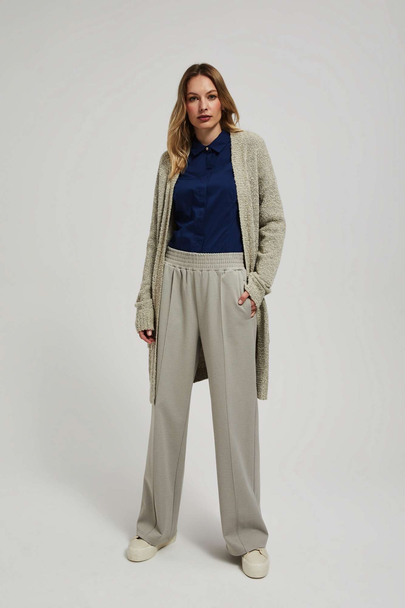 Long cardigan with pockets