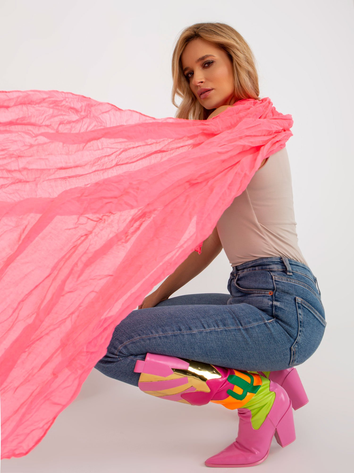 Lady's Fluo Pink Scarf With Pleated