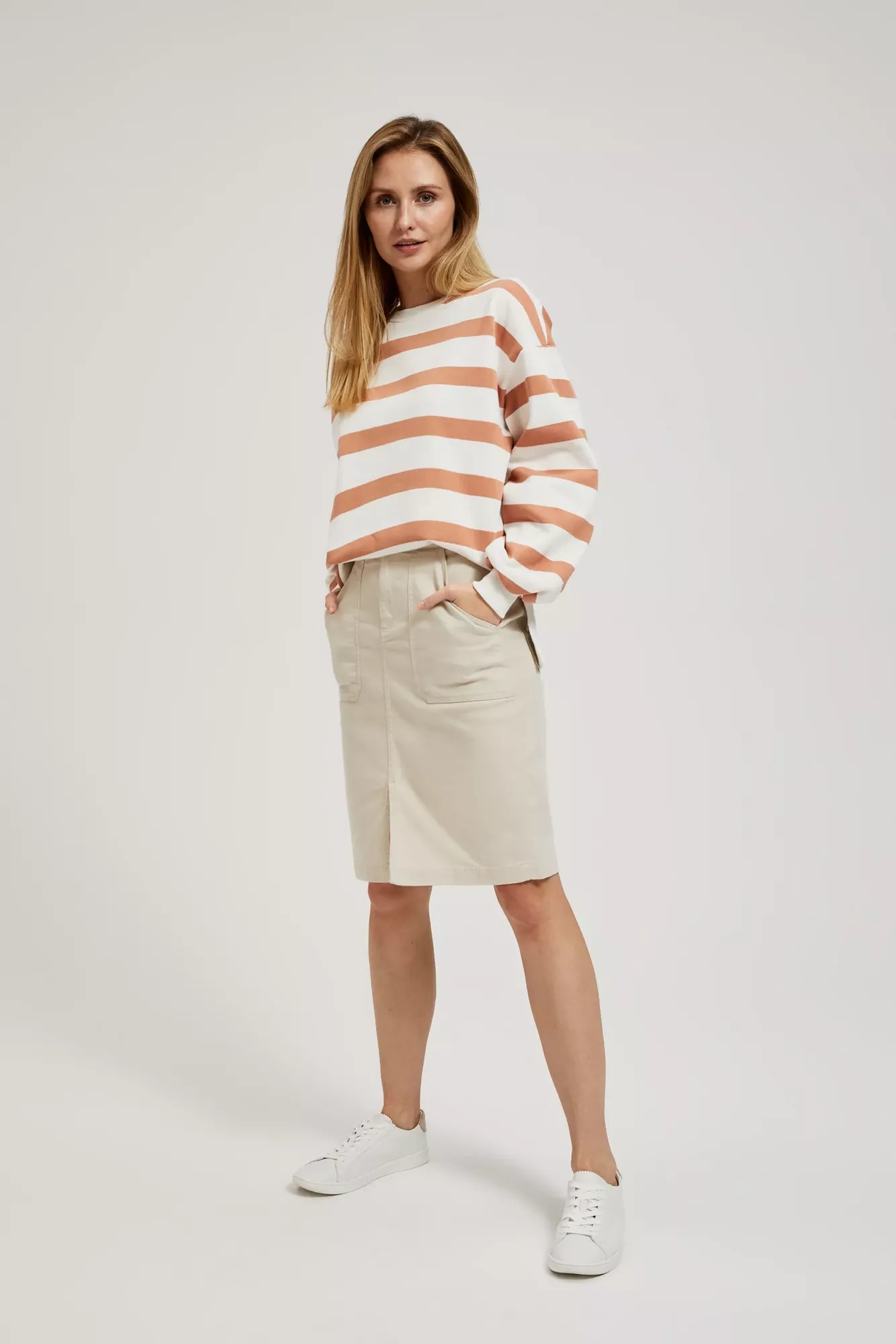 Beige women&#039;s skirt