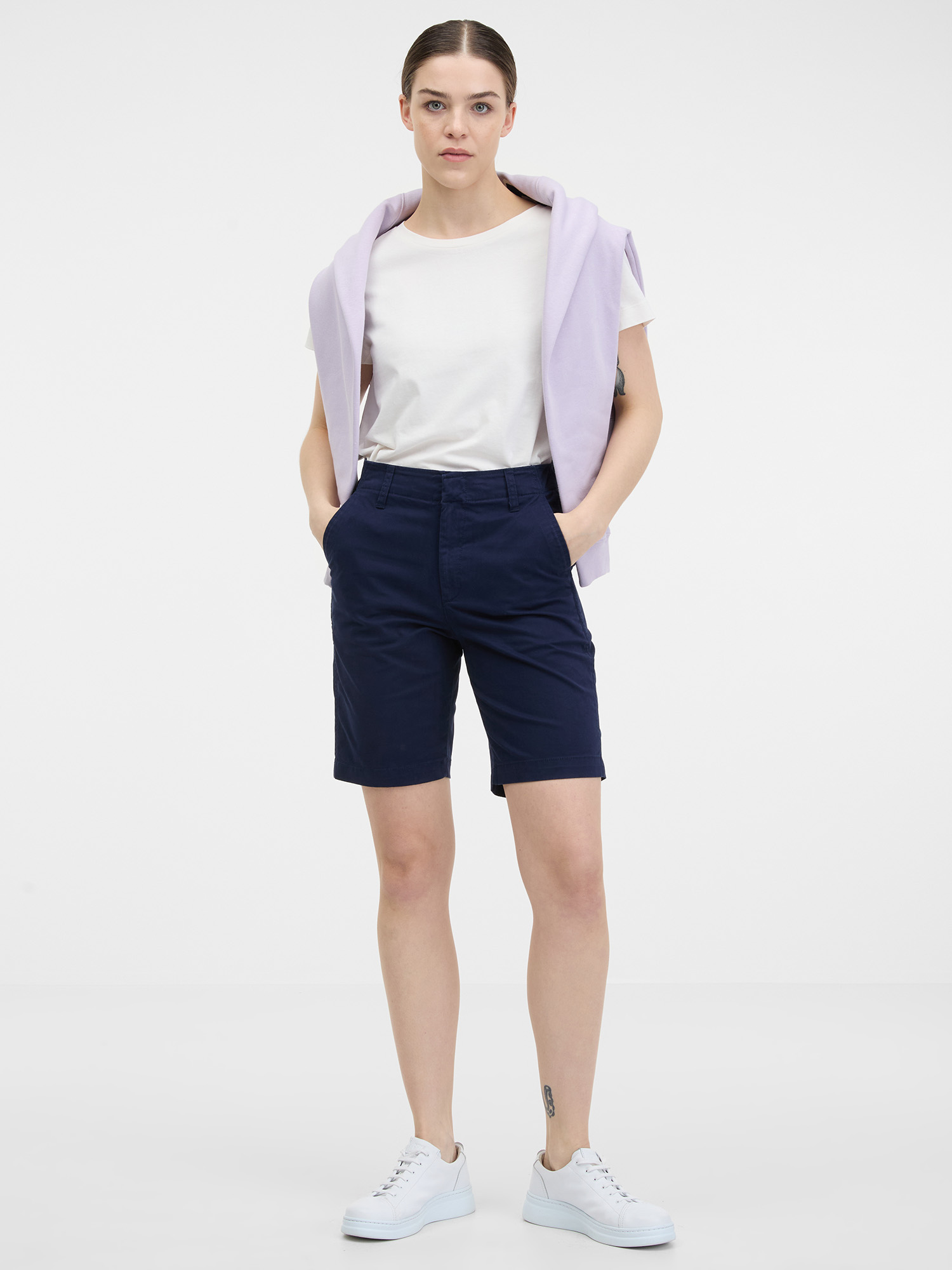 Pantaloni scurti pentru femei GAP - albastru inchis
