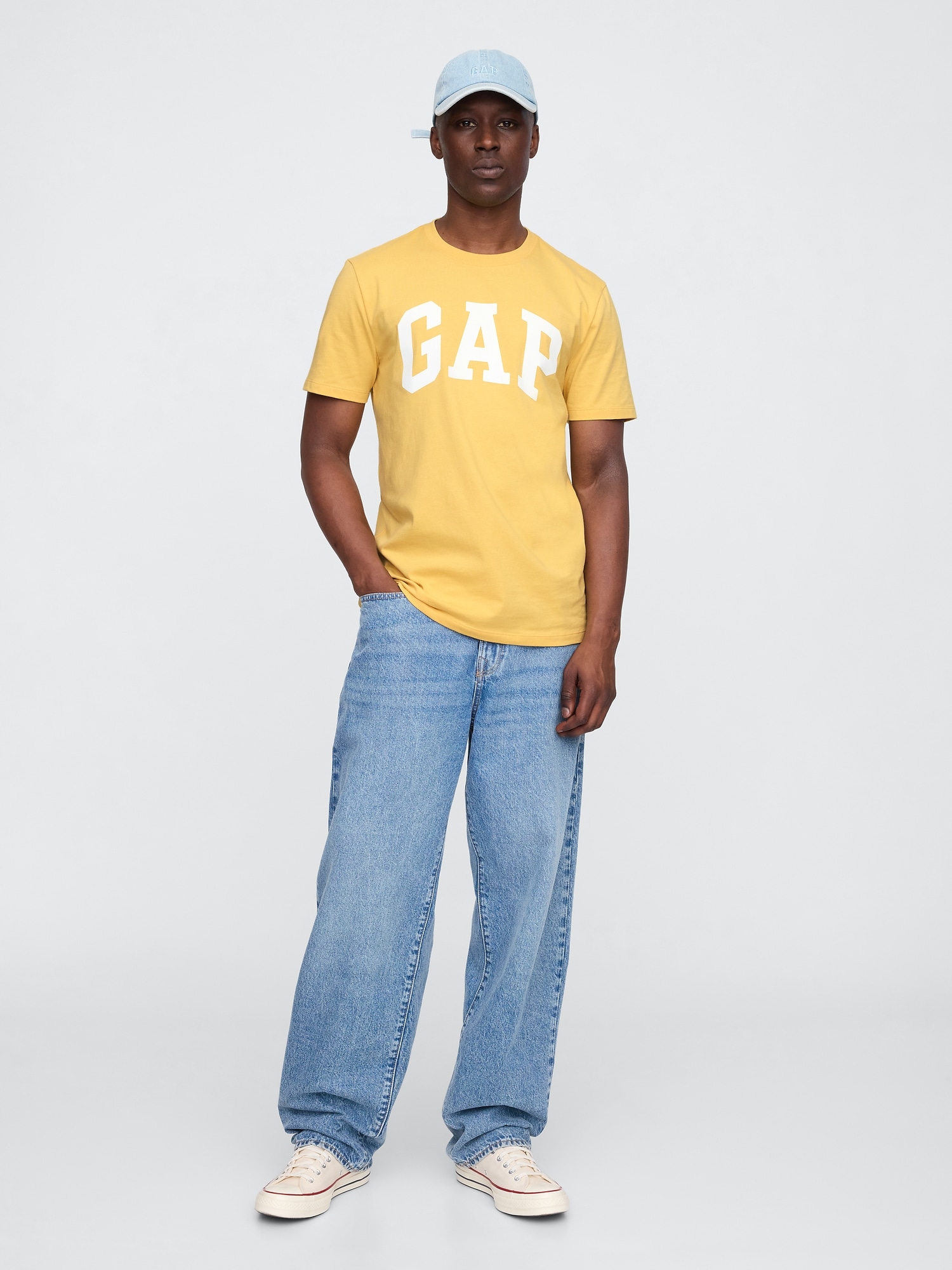 GAP T-shirt with Everyday Soft logo - Men's