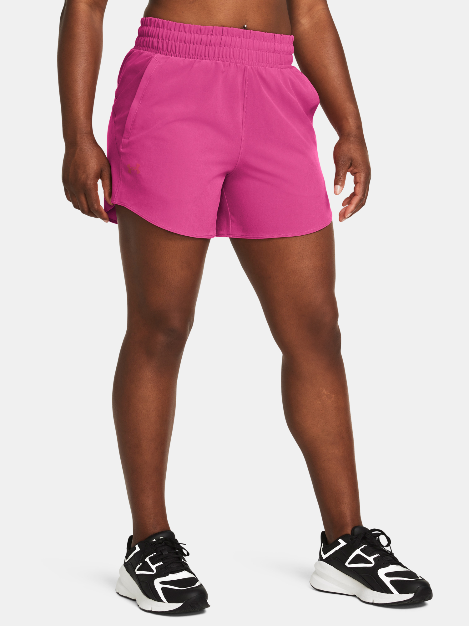 Tmavě růžové dámské sportovní kraťasy Under Armour Flex Woven Short 5in-PNK