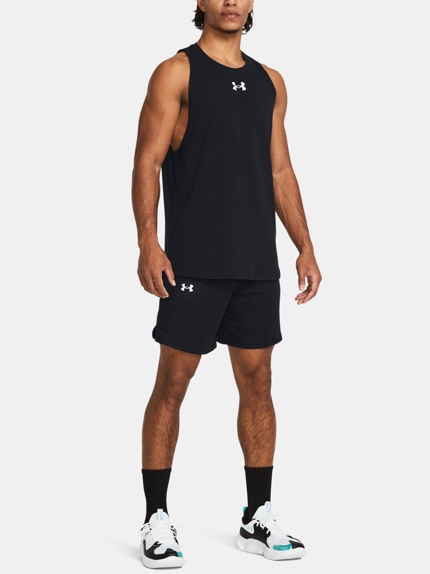 Pantaloni scurti pentru barbati Under Armour - negru