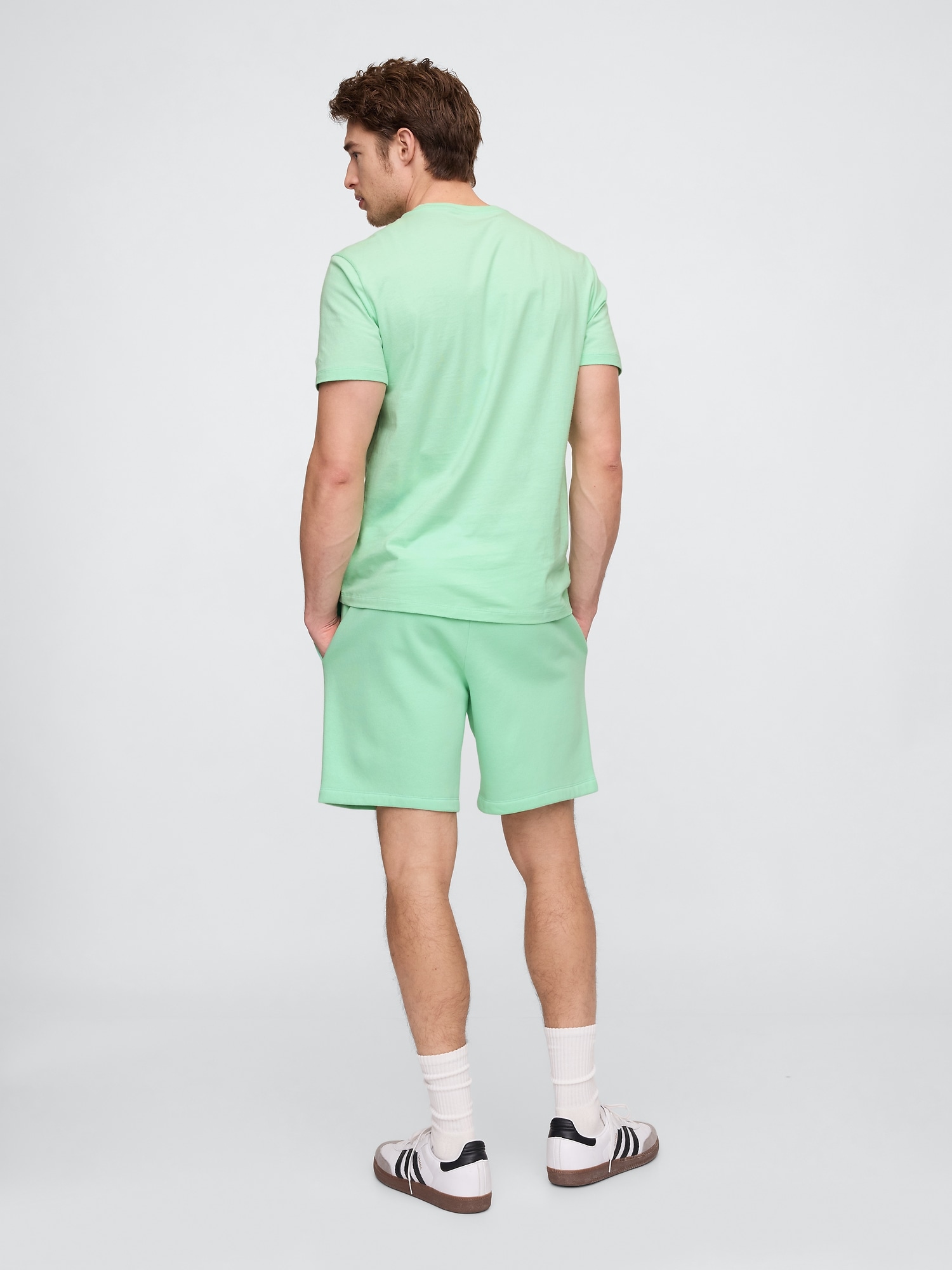 GAP Logo Shorts - Men&#039;s