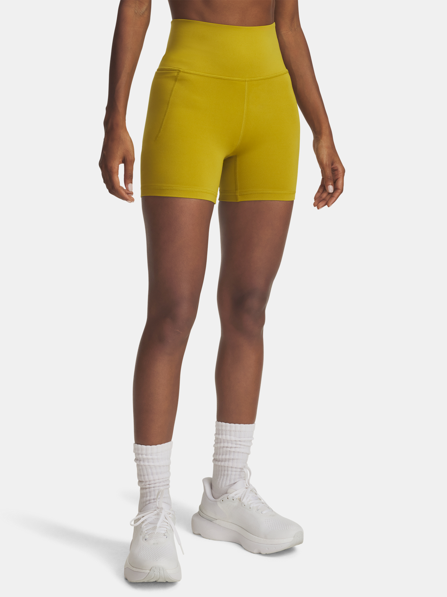 Pantaloni scurți pentru femei Under Armour Meridian Middy-GRN