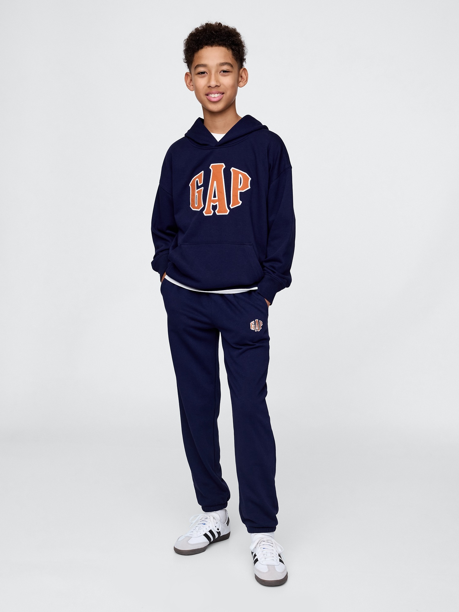 GAP Childrens sweatpants with logo - Boys