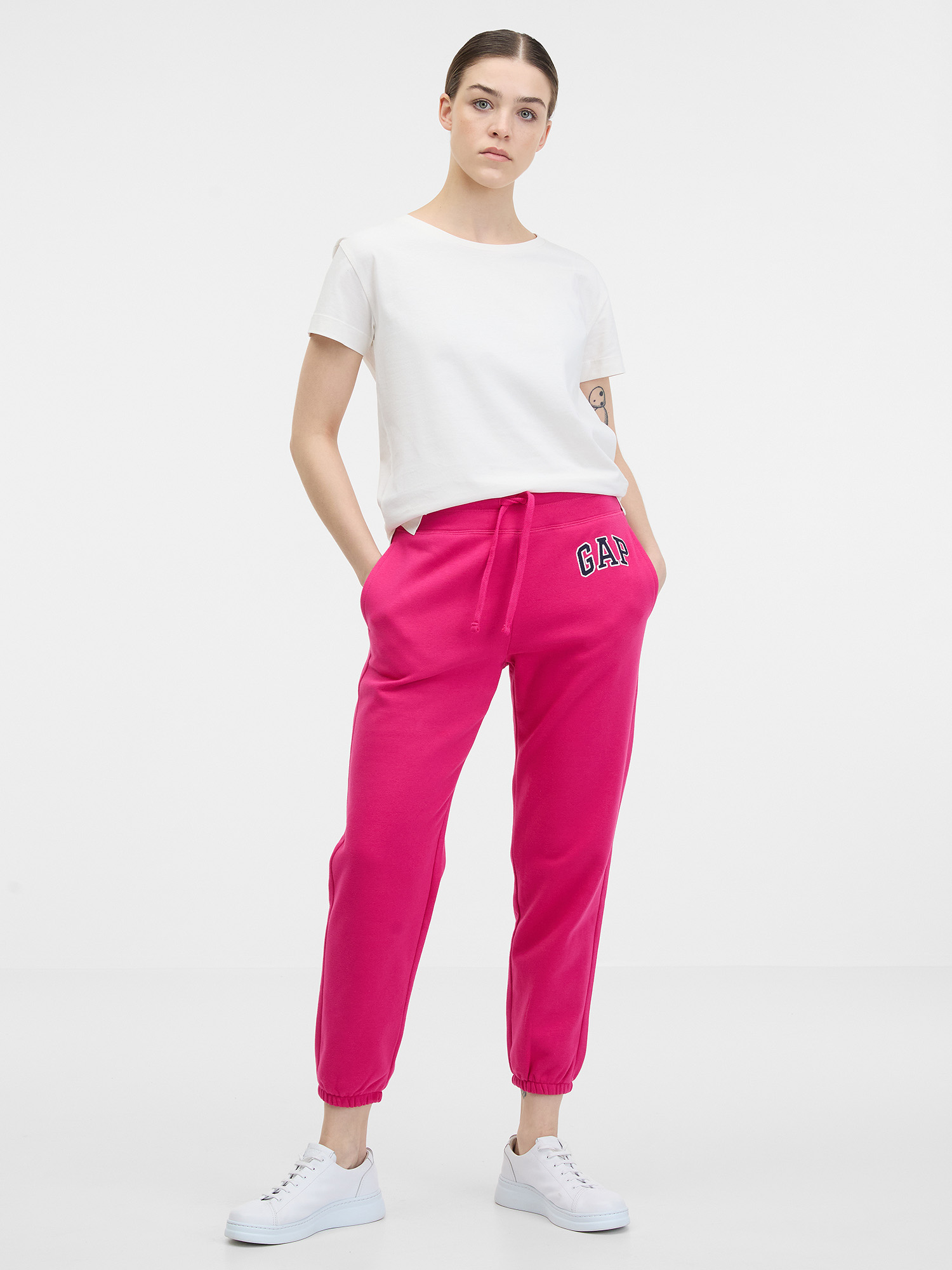 Pantaloni sport pentru femei GAP - roz inchis