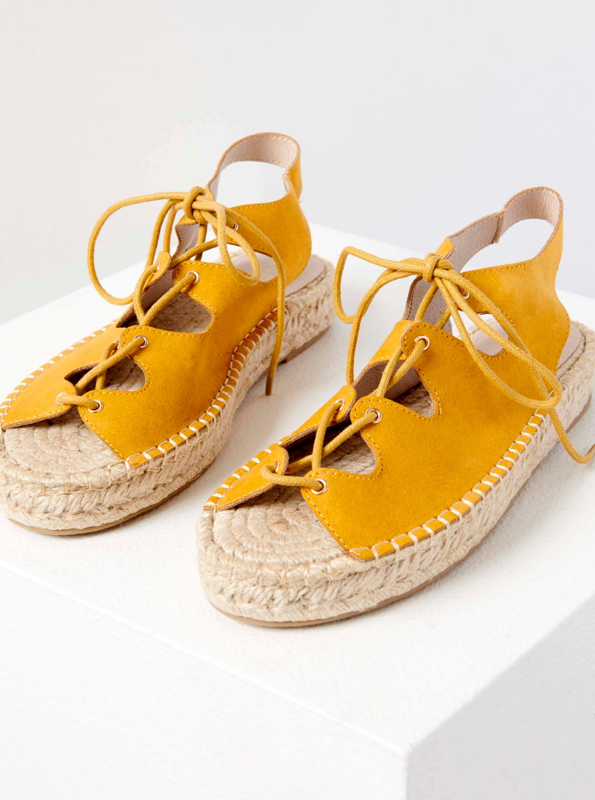 Levně Žluté sandály CAMAIEU - Dámské
