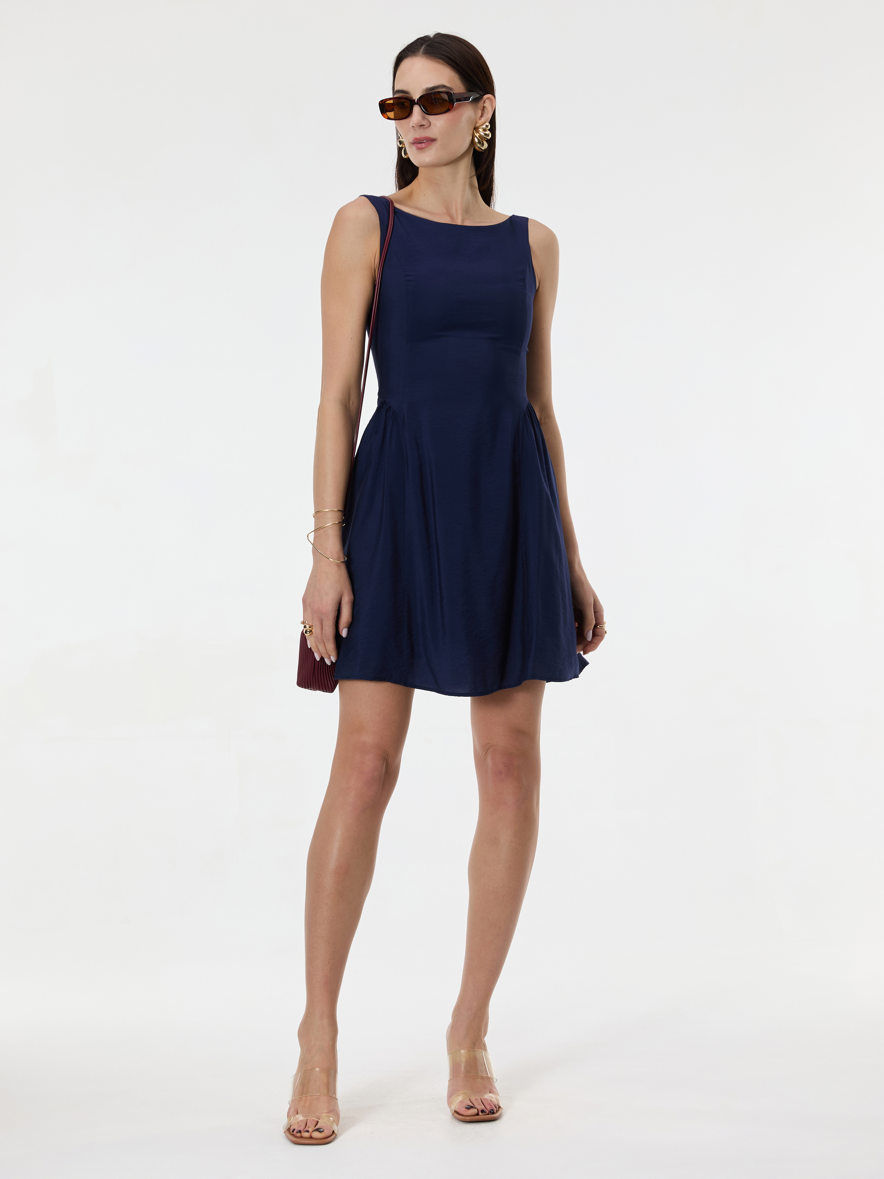 Дамска тъмносиня рокля без ръкави