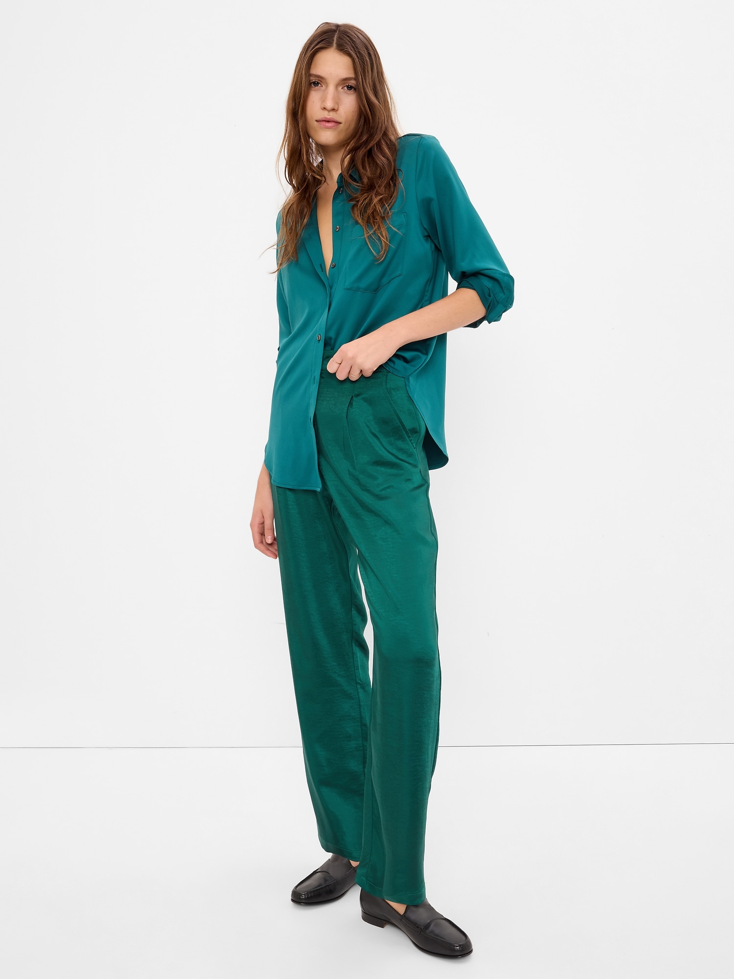 Pantaloni GAP din satin cu talie înaltă