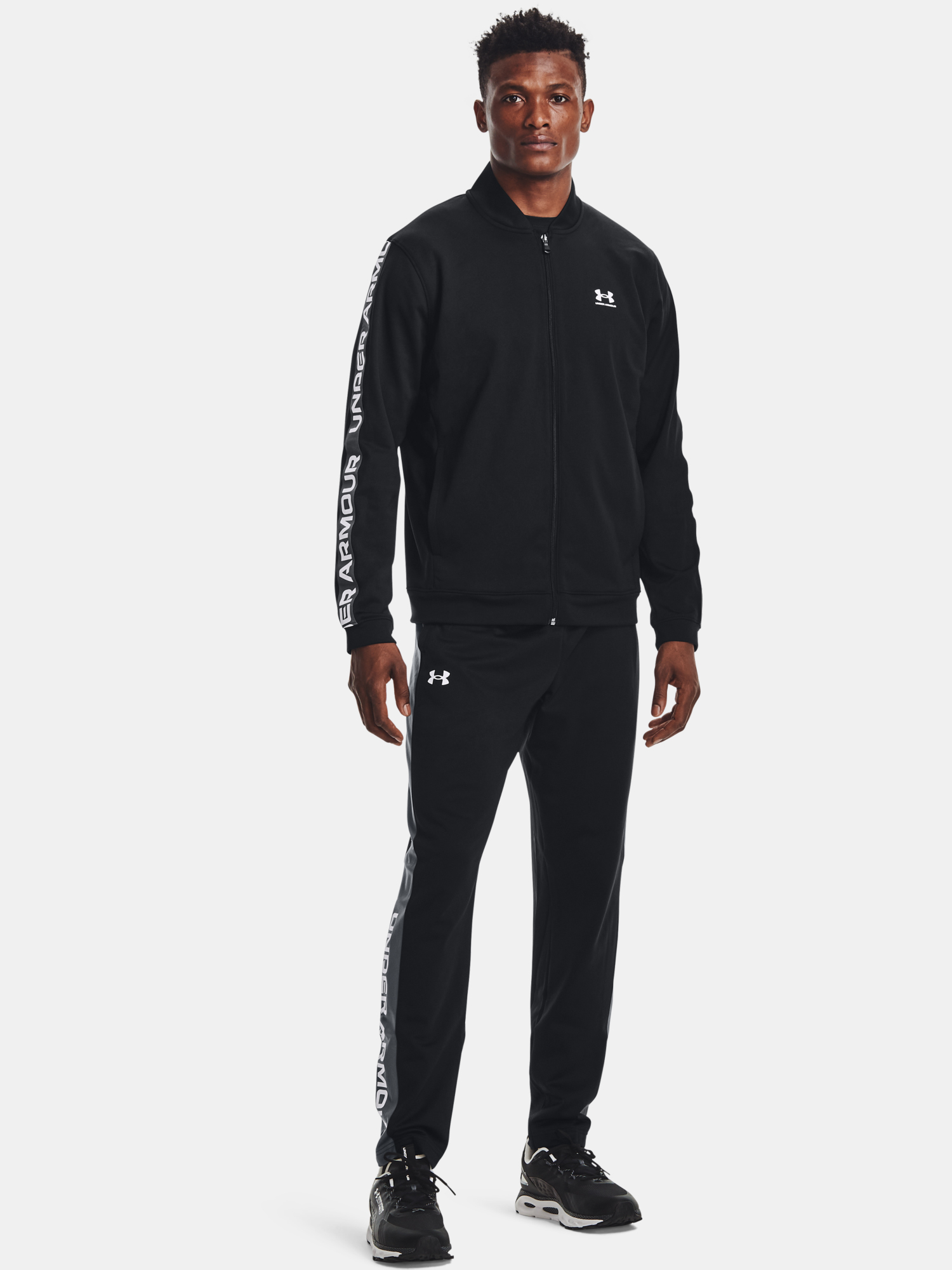 Pánske tepláky Under Armour Basic