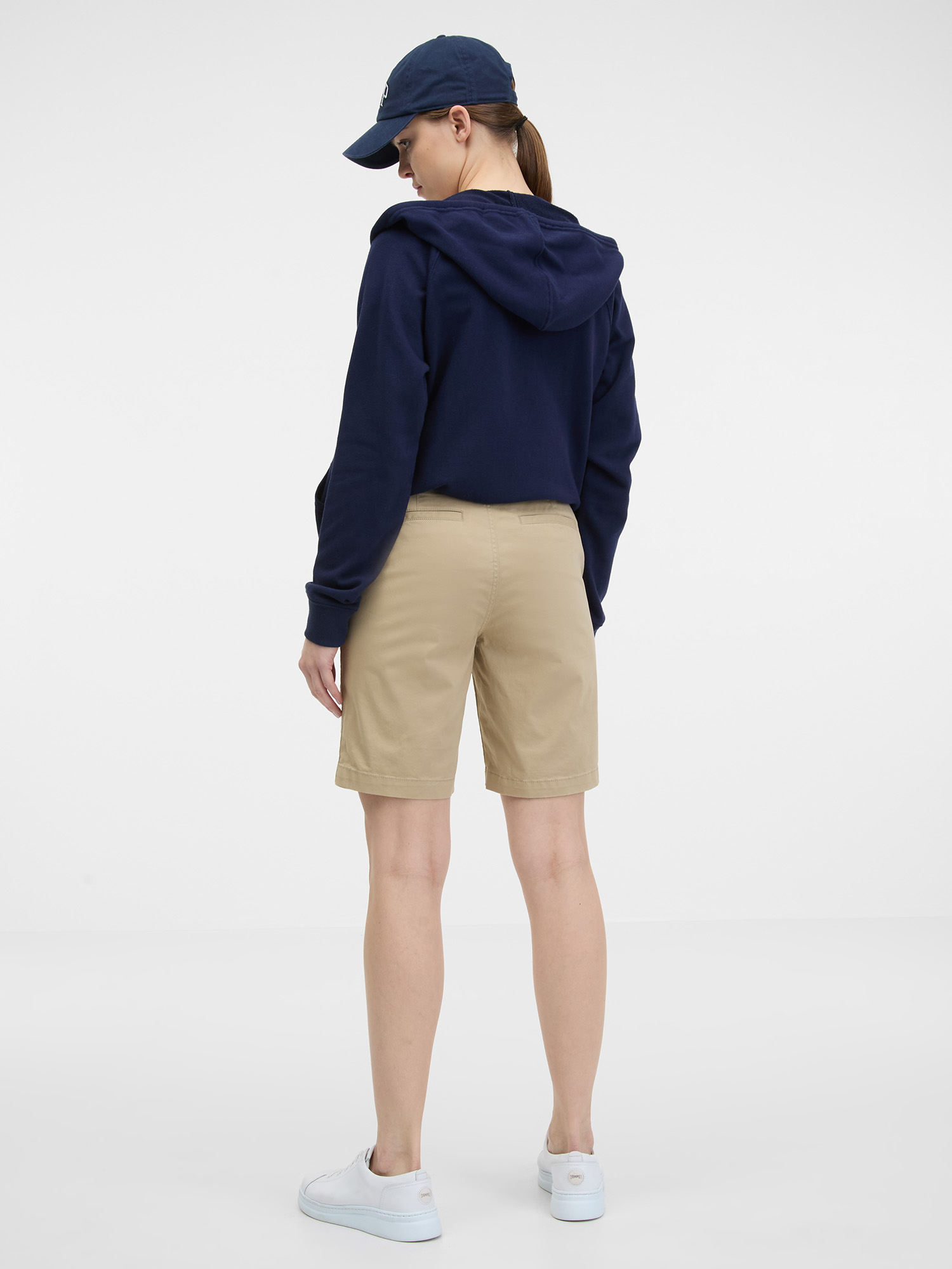 Pantaloni scurti pentru femei GAP - bej