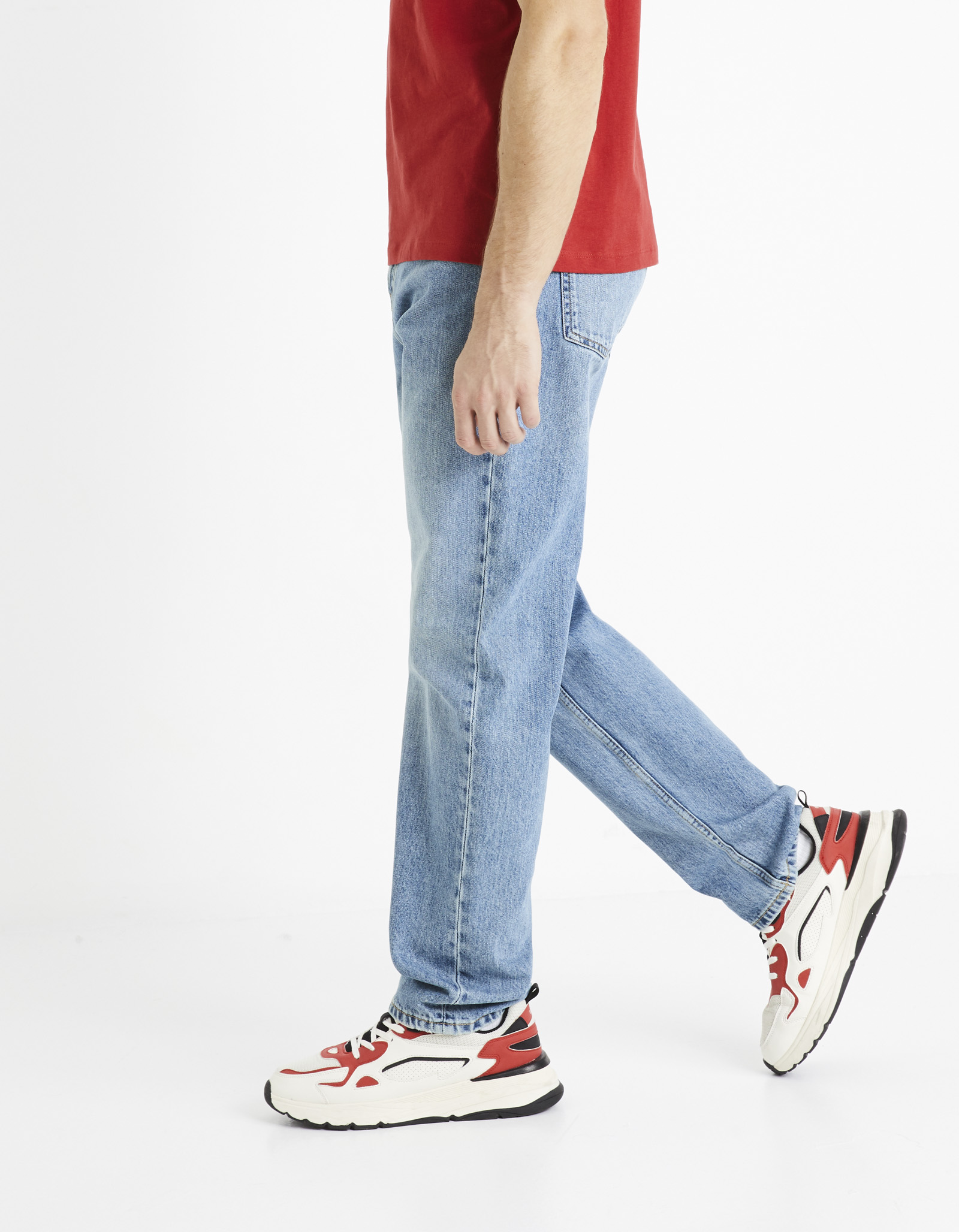 Blugi barbati, Celio