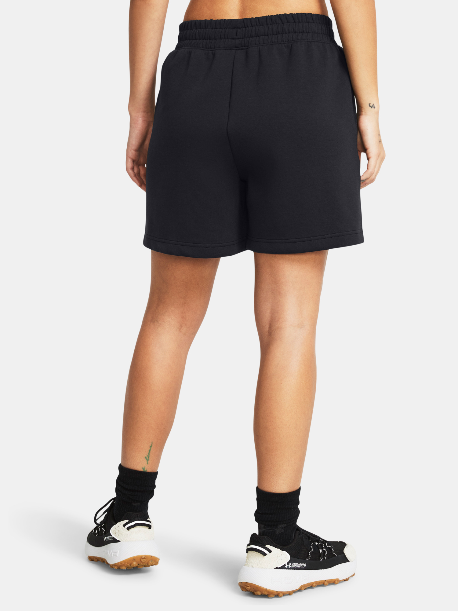 Pantaloni si pantaloni scurti pentru femei Under Armour - negru