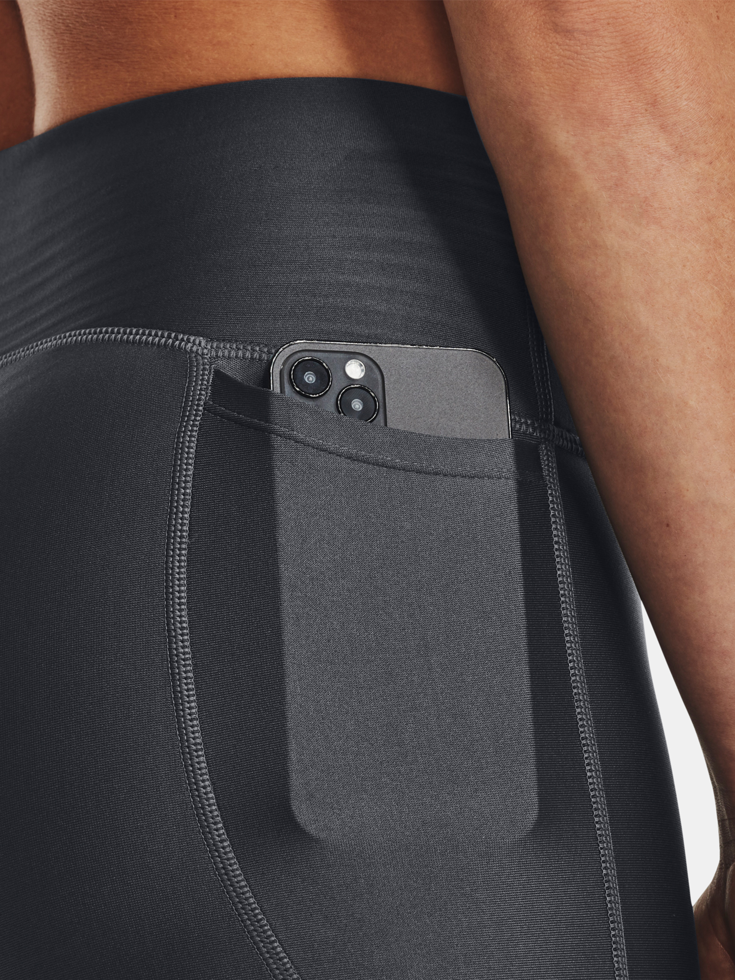 Pantaloni si pantaloni scurti pentru femei Under Armour - gri