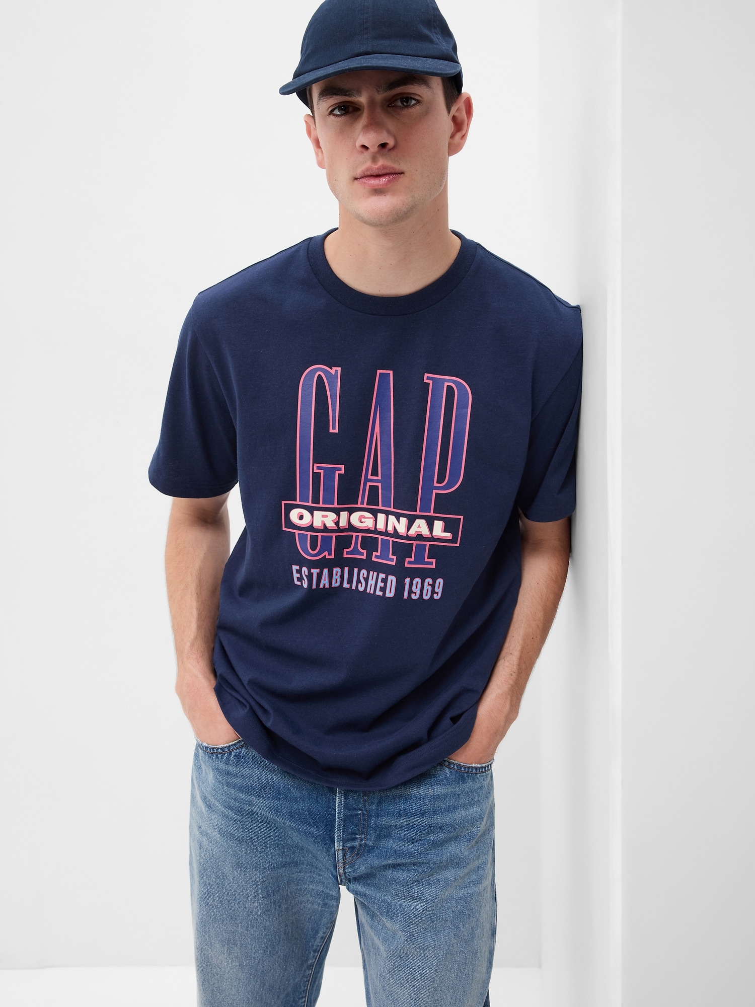 GAP T-shirt With Distinctive Logo - Men