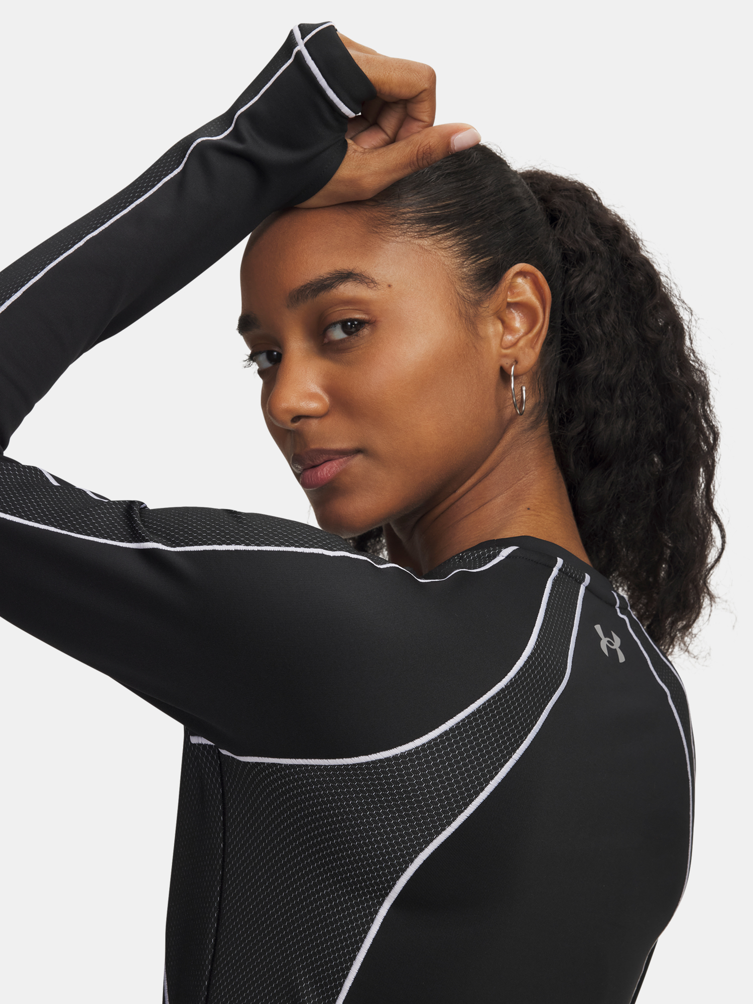 Under Armour UA ColdGear Textured Crew-BLK Women's T-Shirt - Women's
