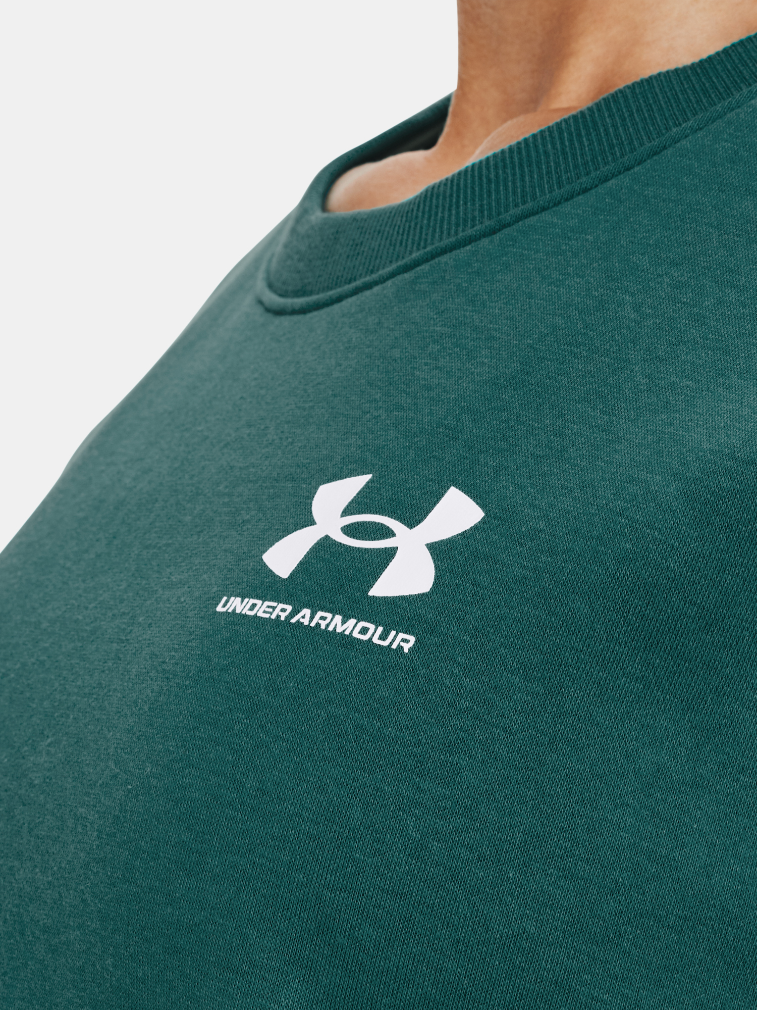 Jachete si tricouri pentru femei Under Armour - verde