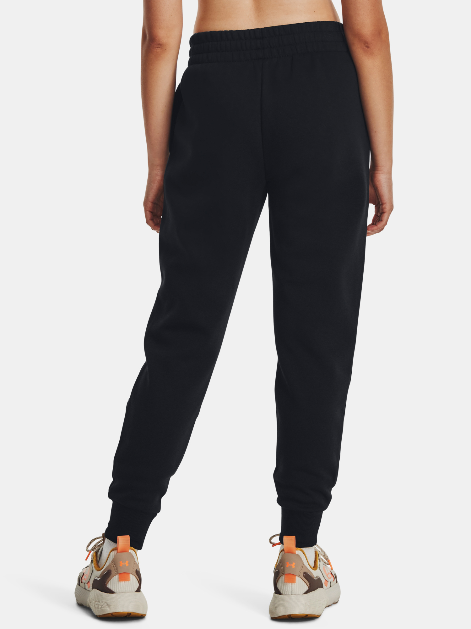 Pantaloni si pantaloni scurti pentru femei Under Armour - negru