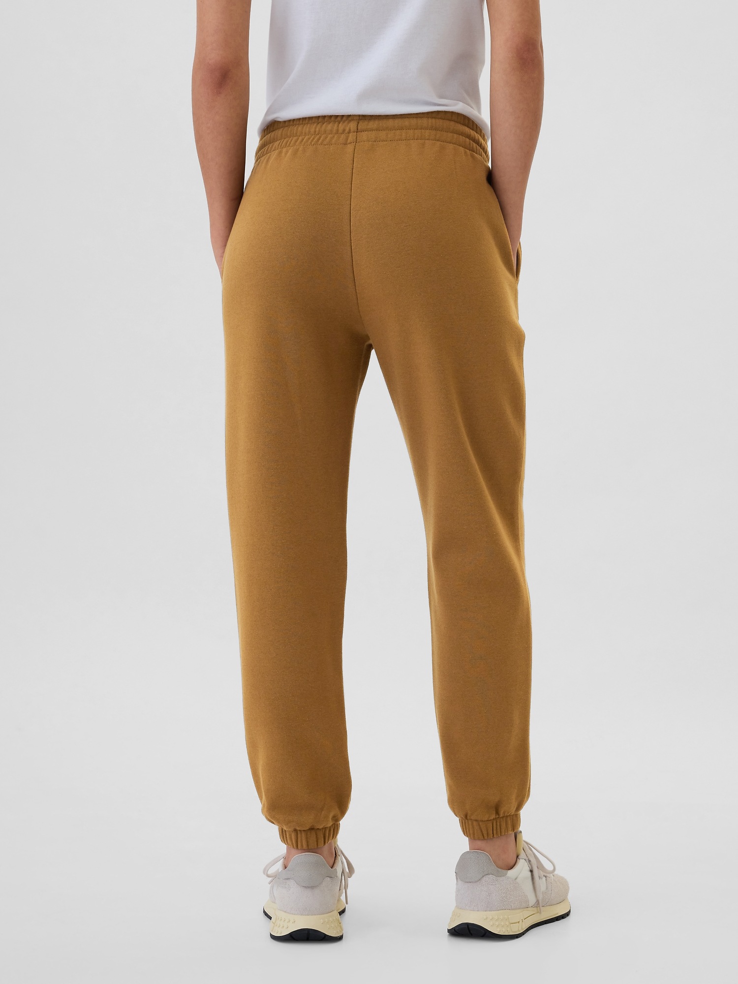 GAP Sweatpants with Logo - Women