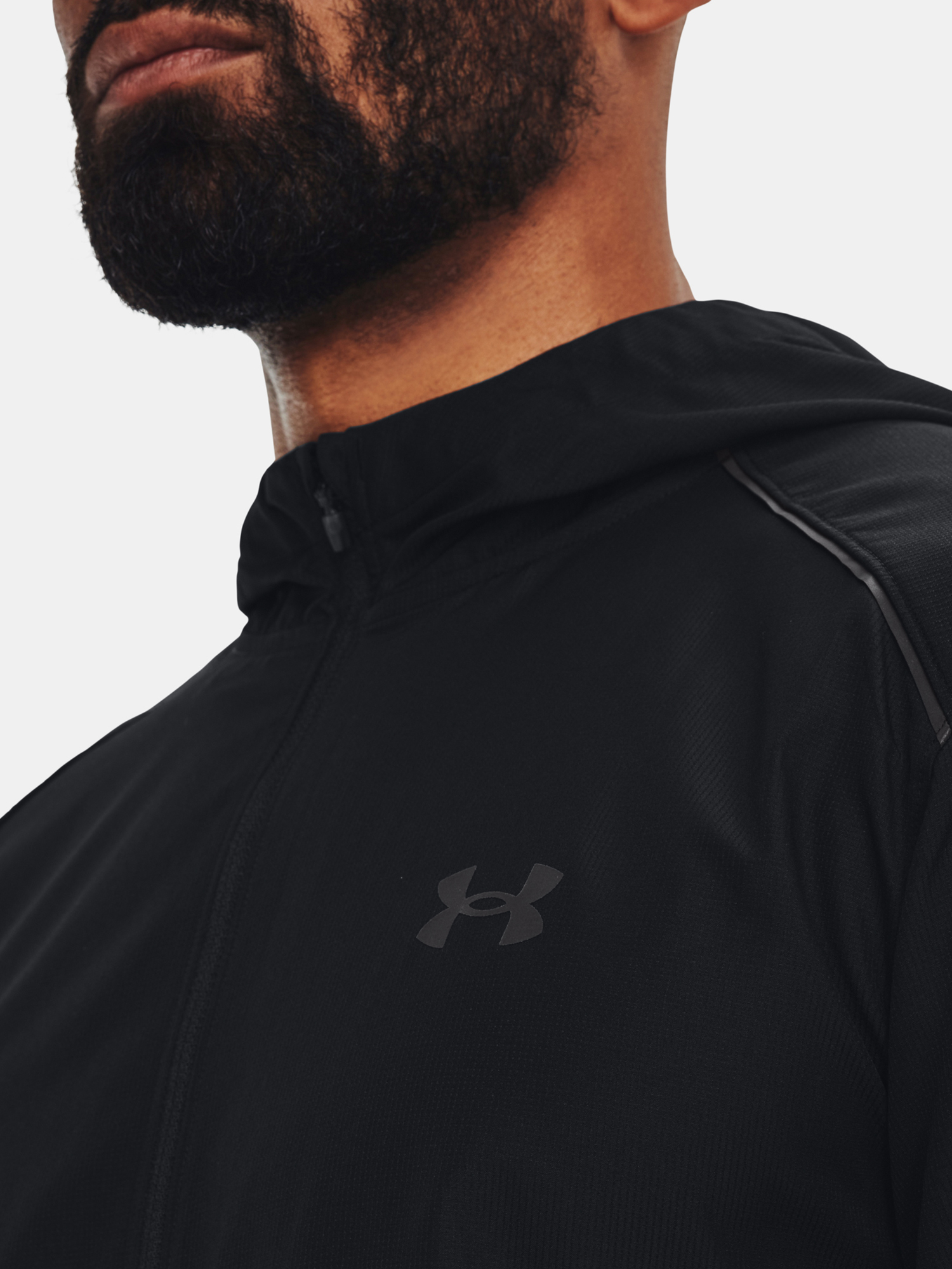 Jachete de iarna pentru barbati Under Armour - negru