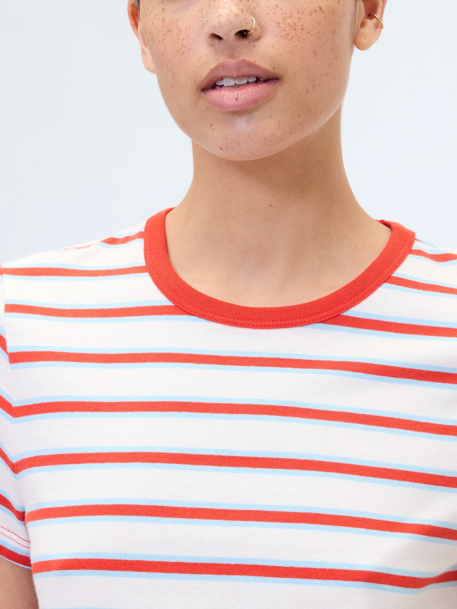 GAP Cotton T-shirt Americana - Women's