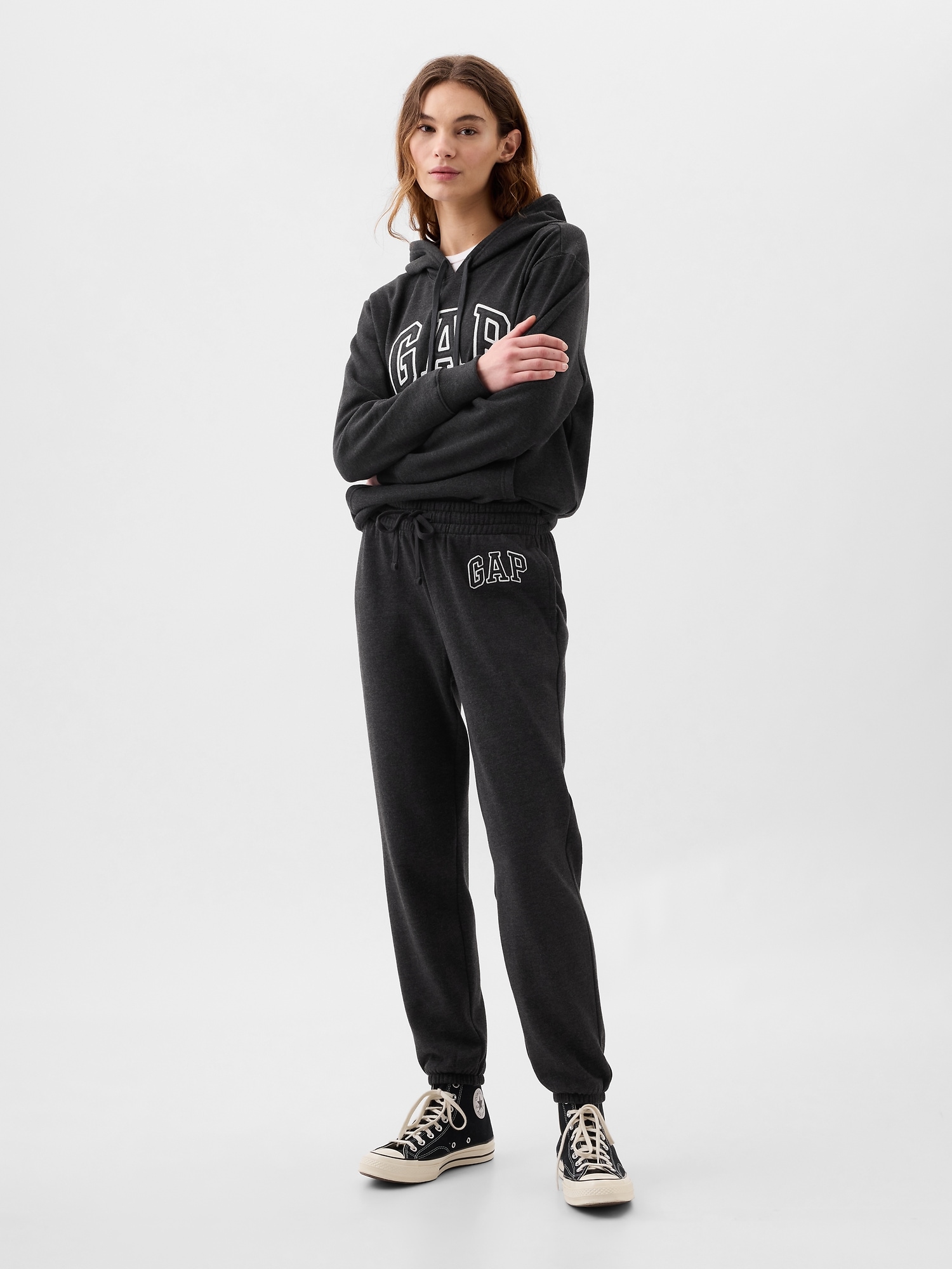 Pantaloni sport pentru femei GAP - gri inchis