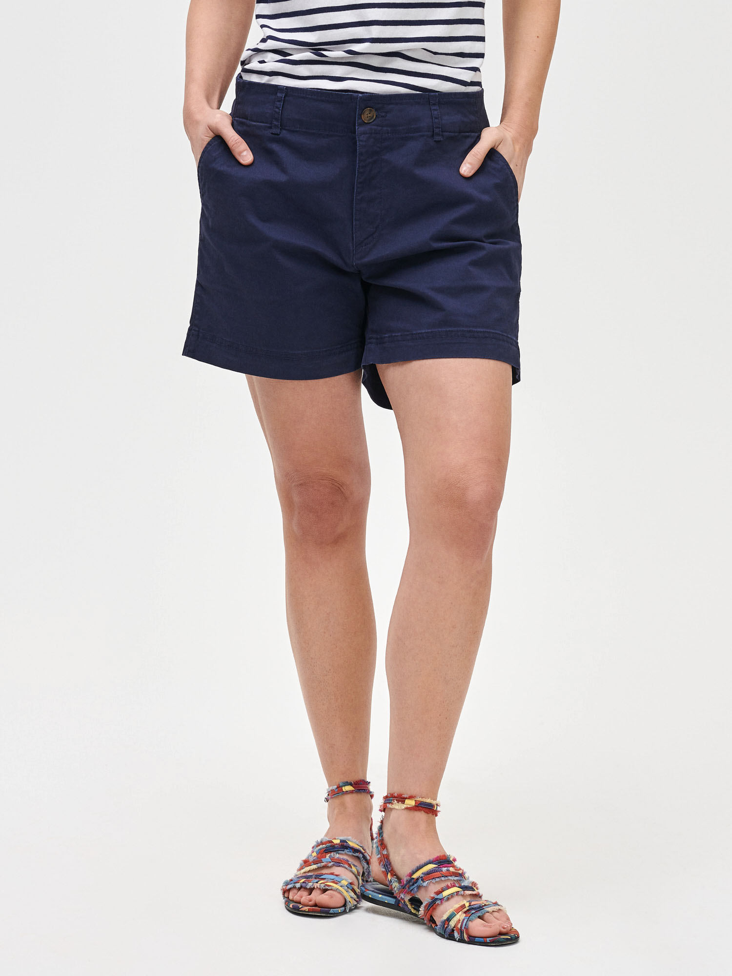 GAP Shorts 5 - Women's