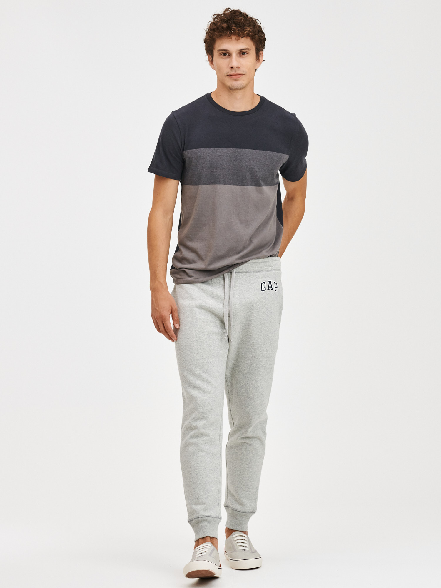 Pantaloni sport si de casa pentru barbati GAP