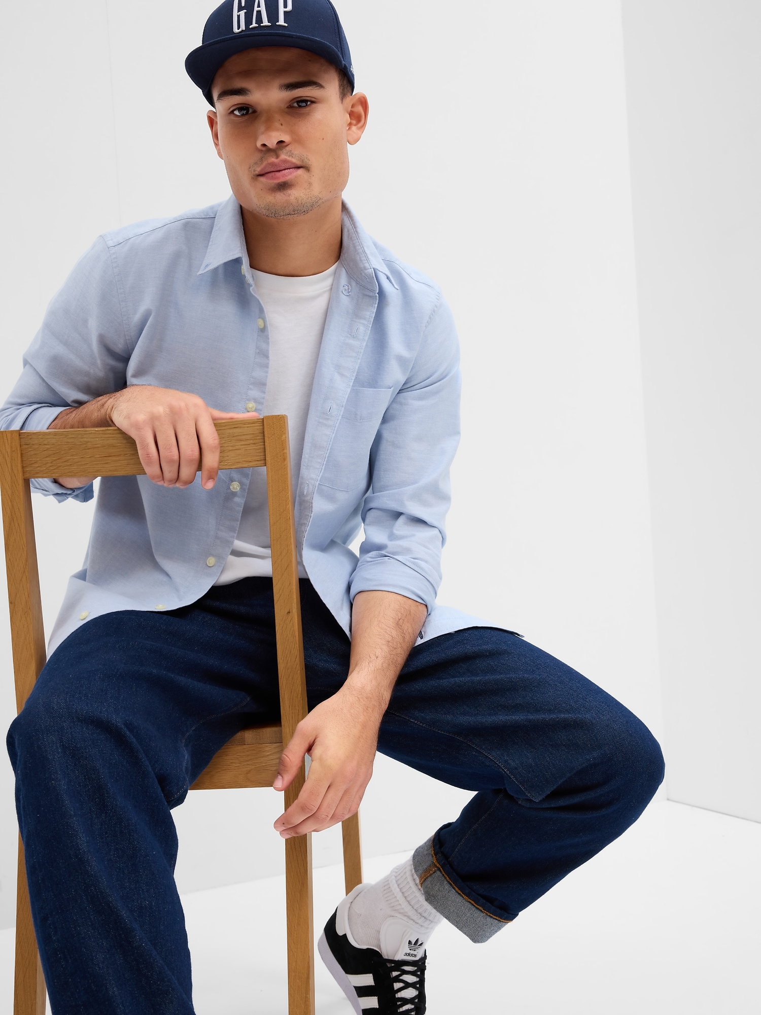 GAP Standard Oxford Shirt - Mens