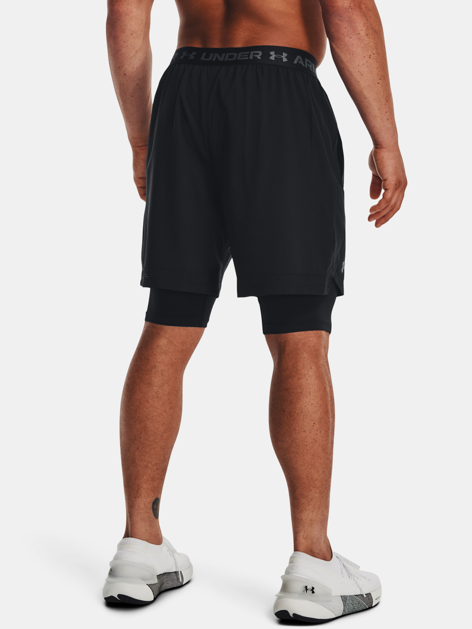 Under Armour Shorts UA Vanish Woven 2in1 Sts-BLK - Mens