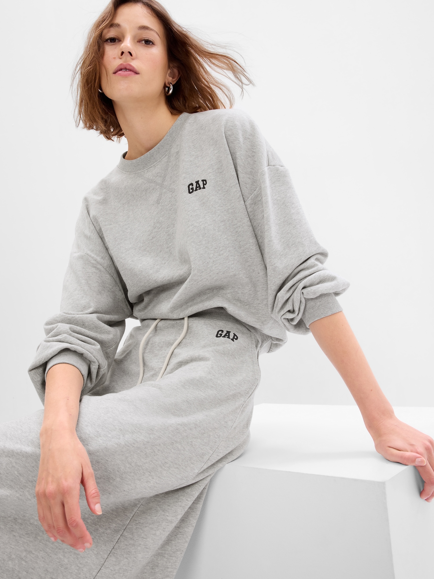 GAP Oversize sweatshirt with logo - Women&#039;s