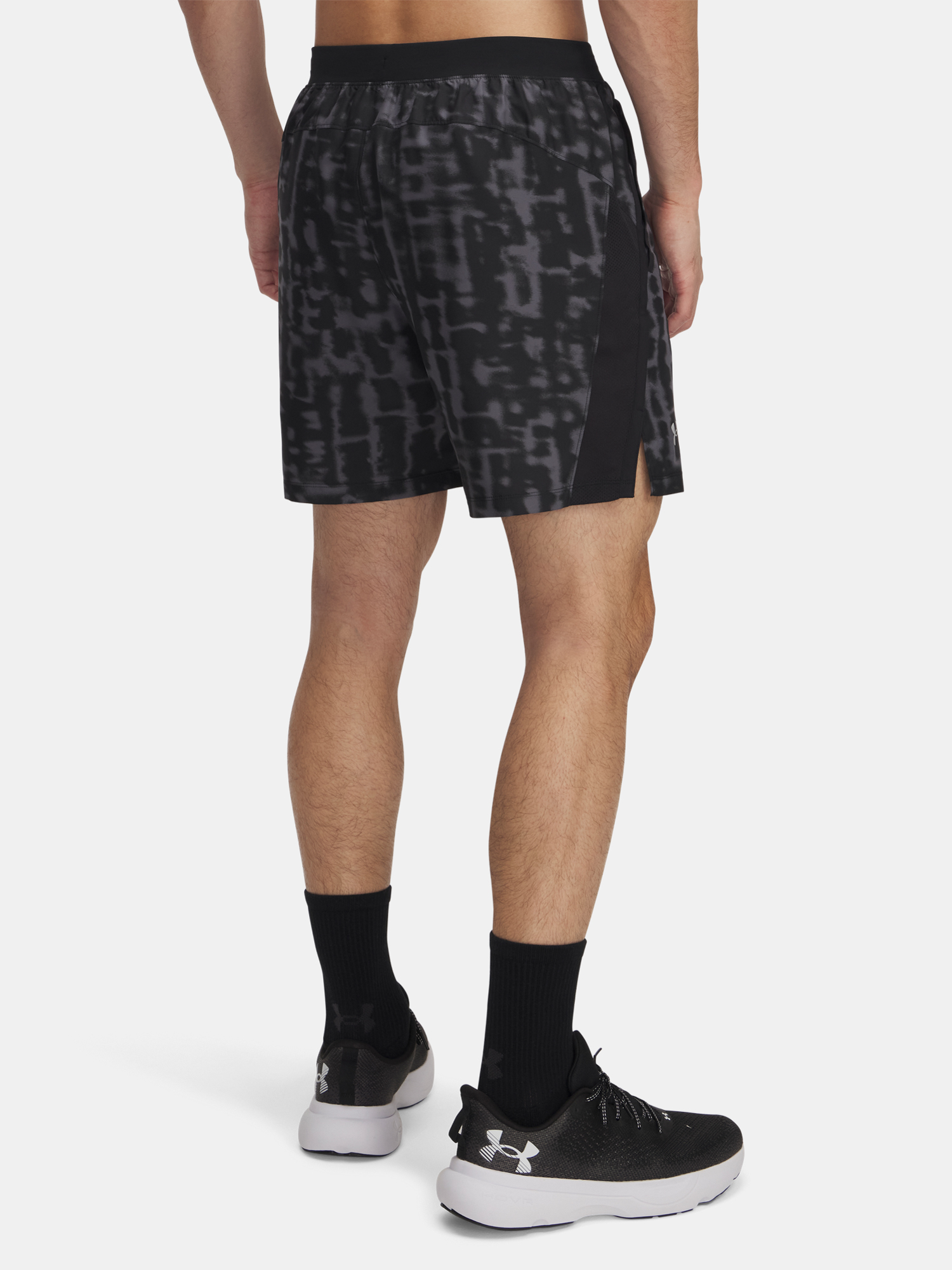 Men&#039;s shorts Under Armour UA LAUNCH 7&#039;&#039; PRINT SHORTS - Men&#039;s