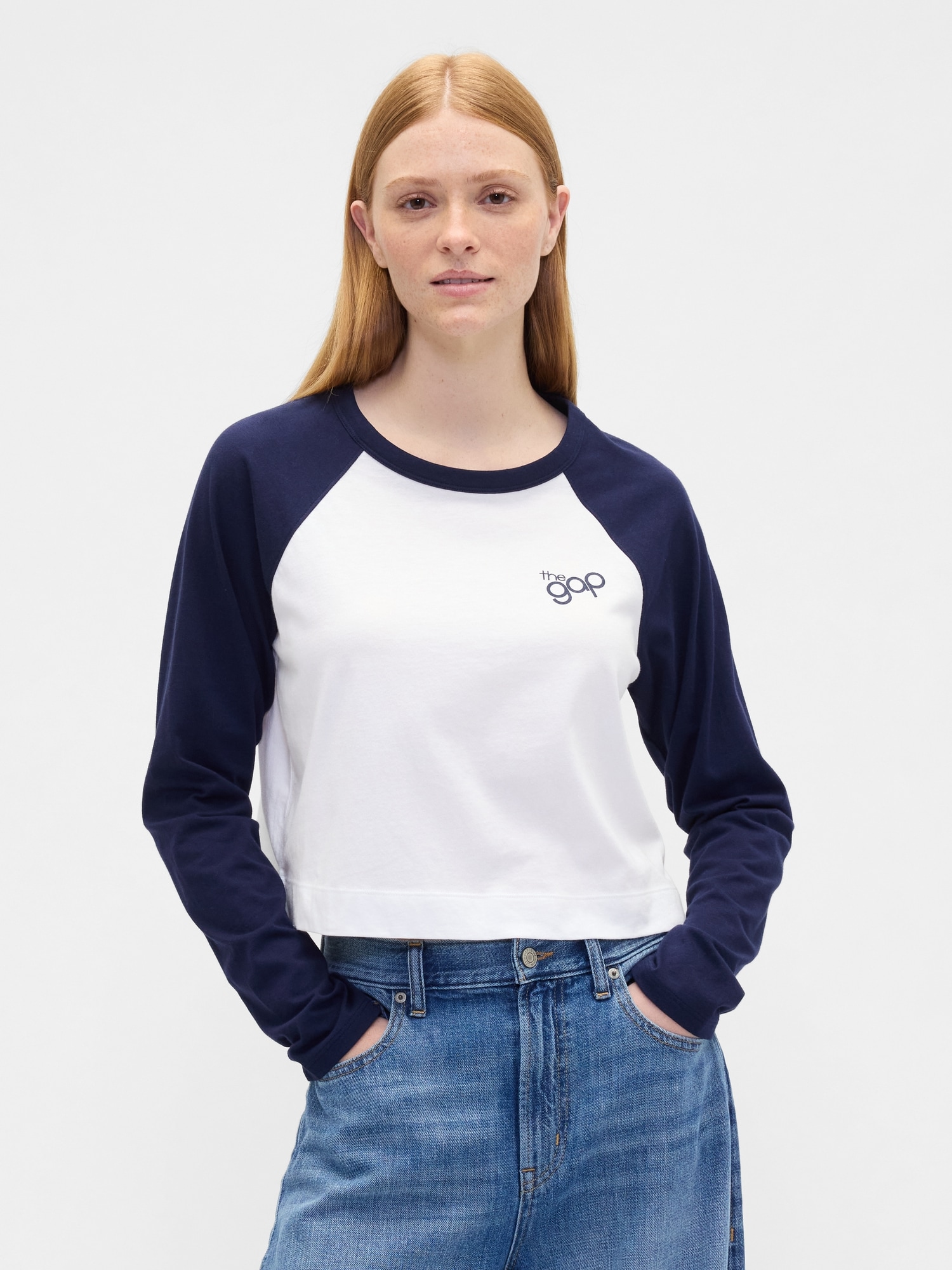 GAP dámske crop tričko s logom