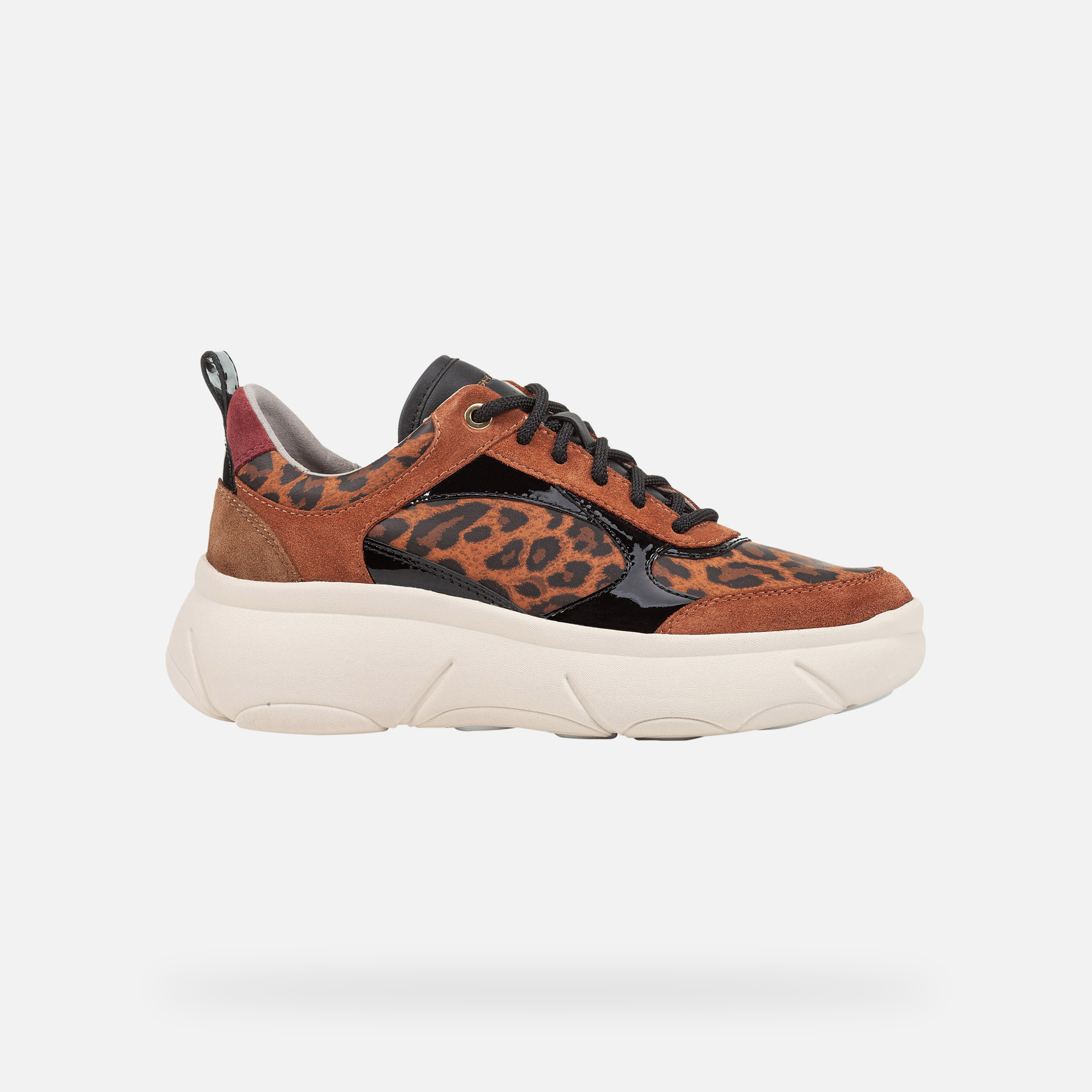 Brown women's sneakers Geox Nebula 2.0 X - Women's