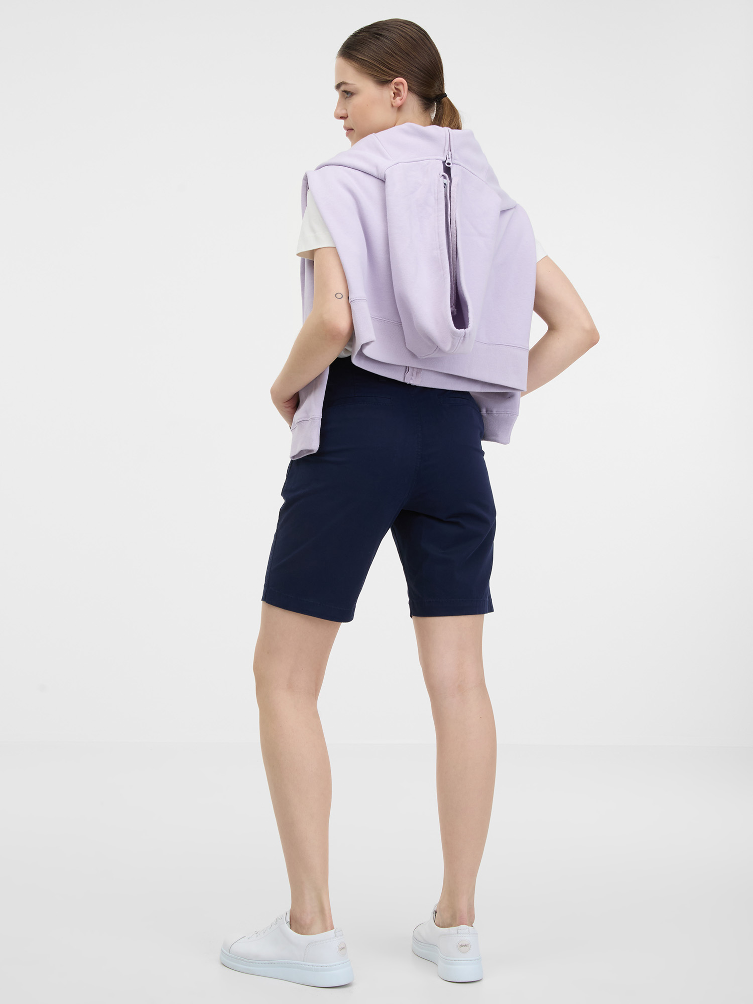 Pantaloni scurti pentru femei GAP - albastru inchis