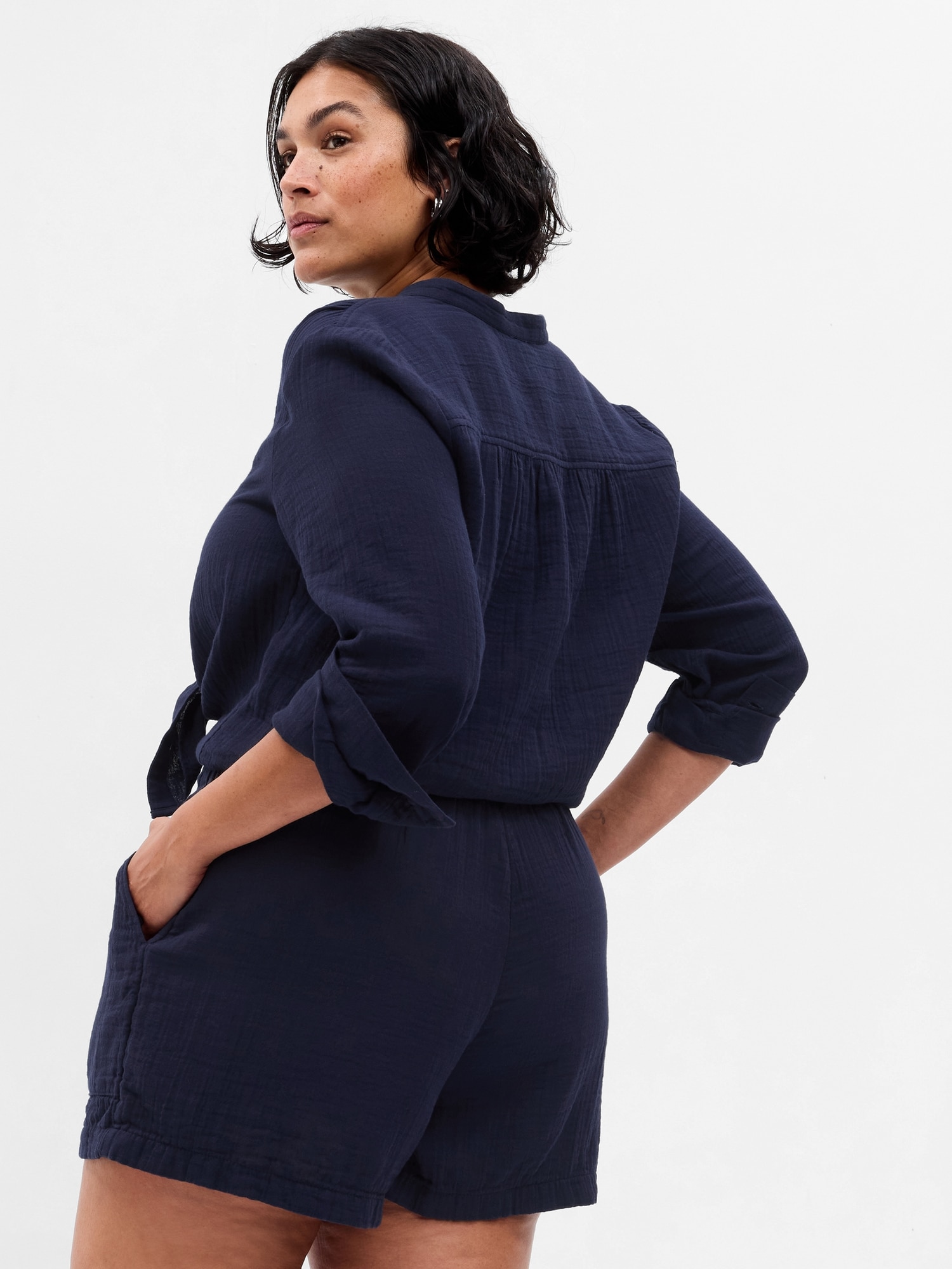 Pantaloni scurti pentru femei GAP - albastru inchis