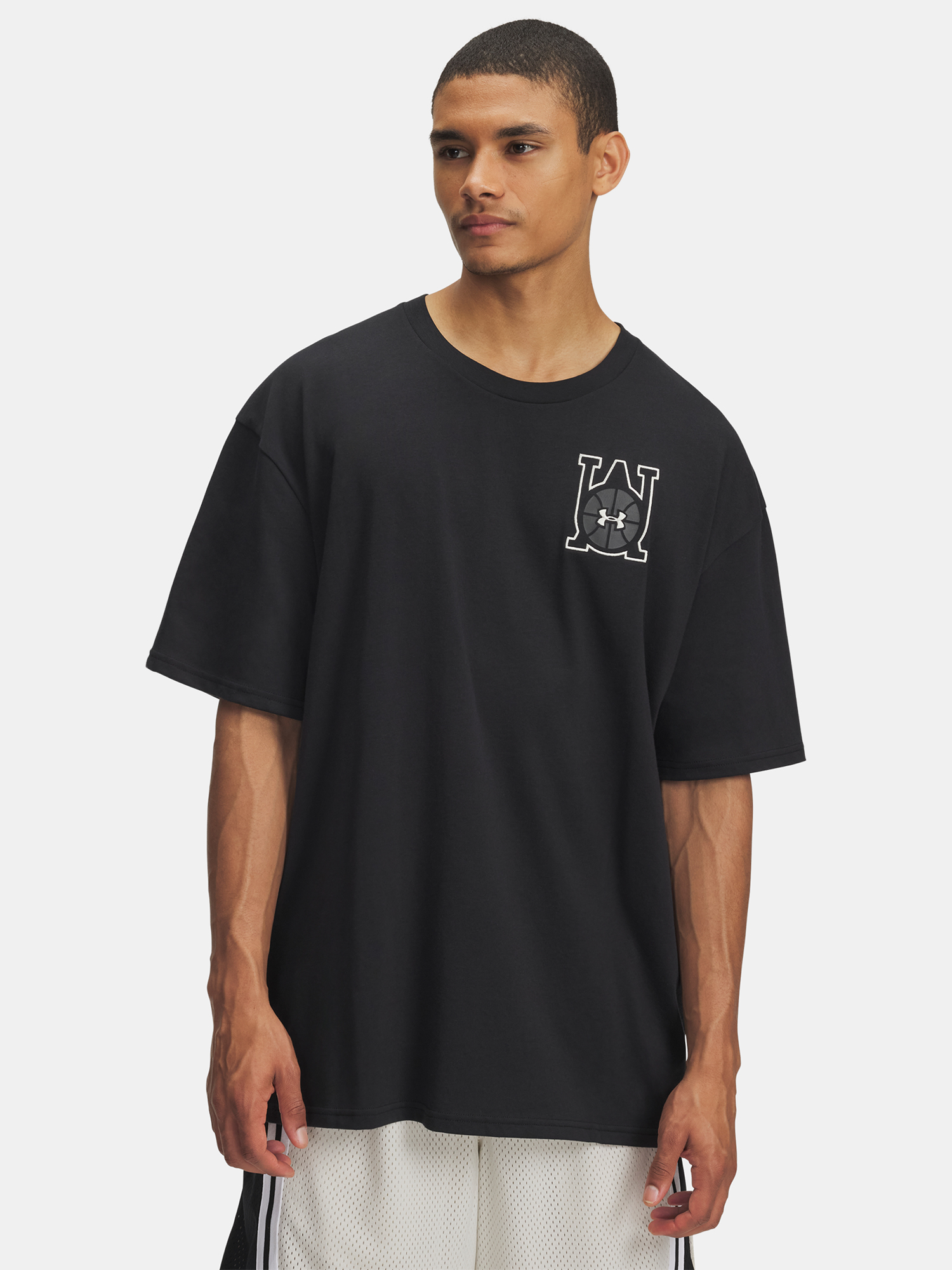 Men's T-shirt Under Armour UA M HWT OS Hoops Courtside-BLK - Men's