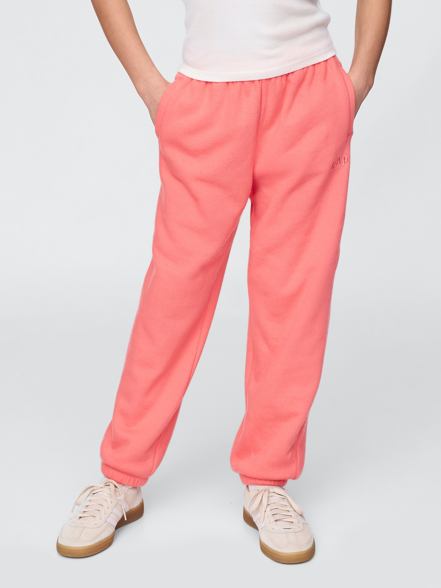GAP Children&#039;s sweatpants with logo - Girls