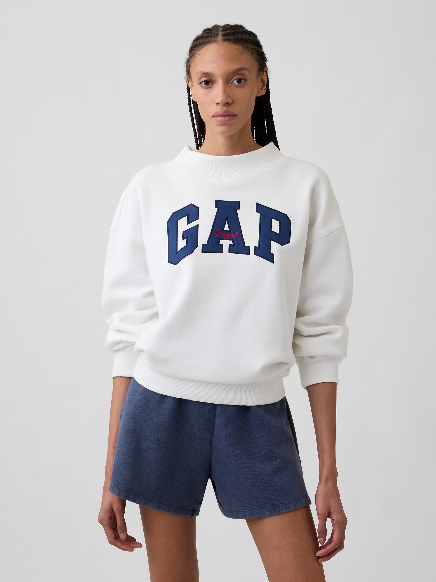 GAP Oversize Sweatshirt with Logo - Ladies