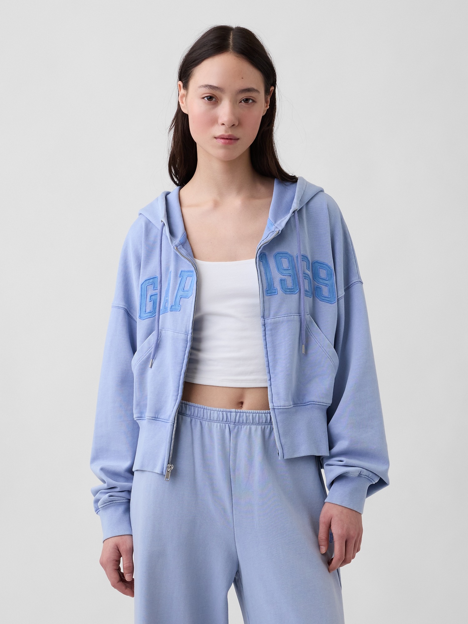 GAP Oversize суитшърт с лого 1969