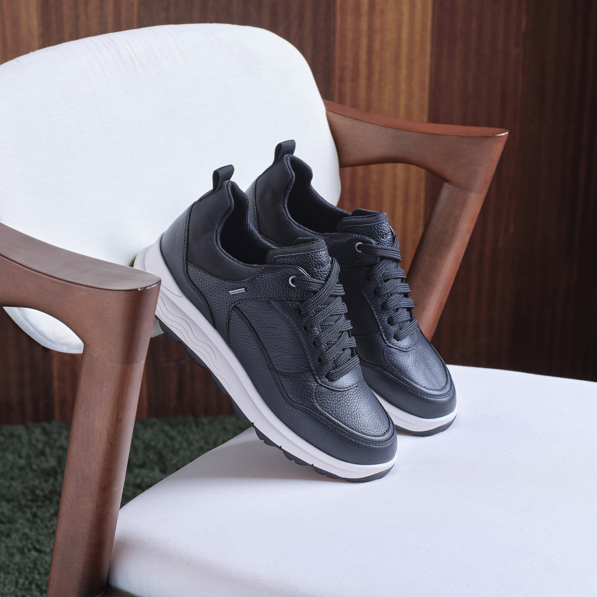 Black women's sneakers Geox Spherica 4x4 B Abx - Women's