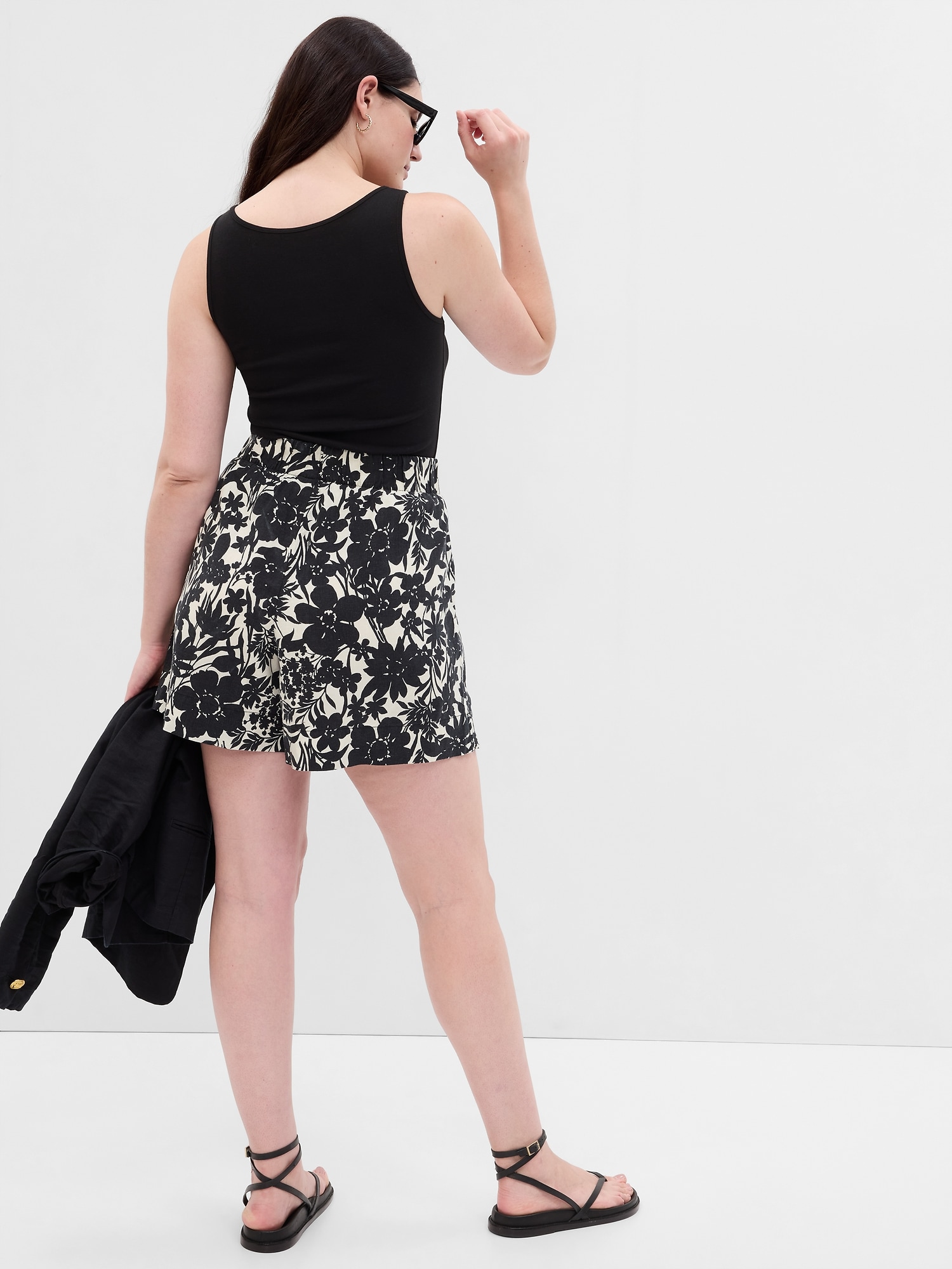 Pantaloni scurti pentru femei GAP - negru, crem