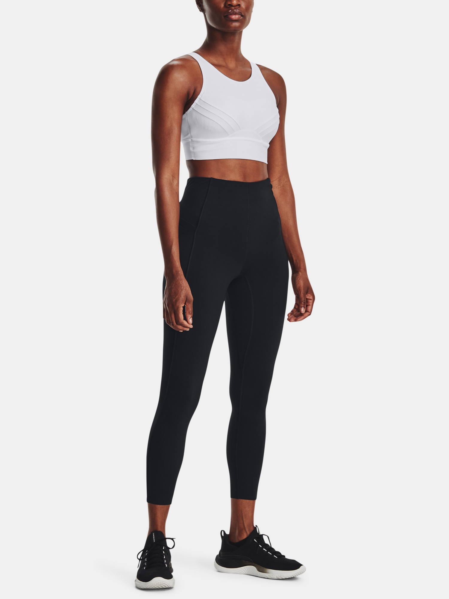 Pantaloni si pantaloni scurti pentru femei Under Armour - negru