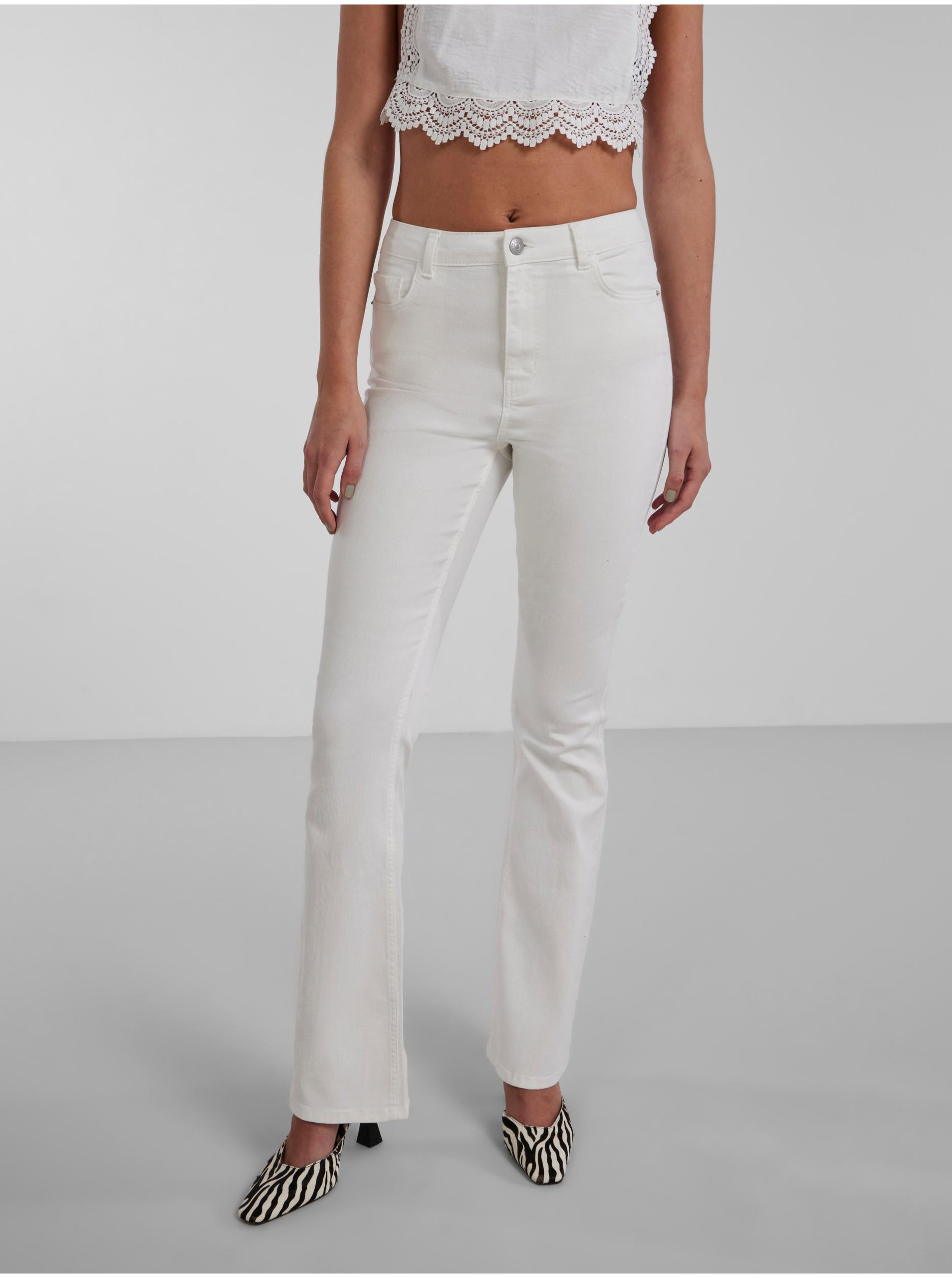 White Women's Flared Fit Jeans Pieces Peggy - Women