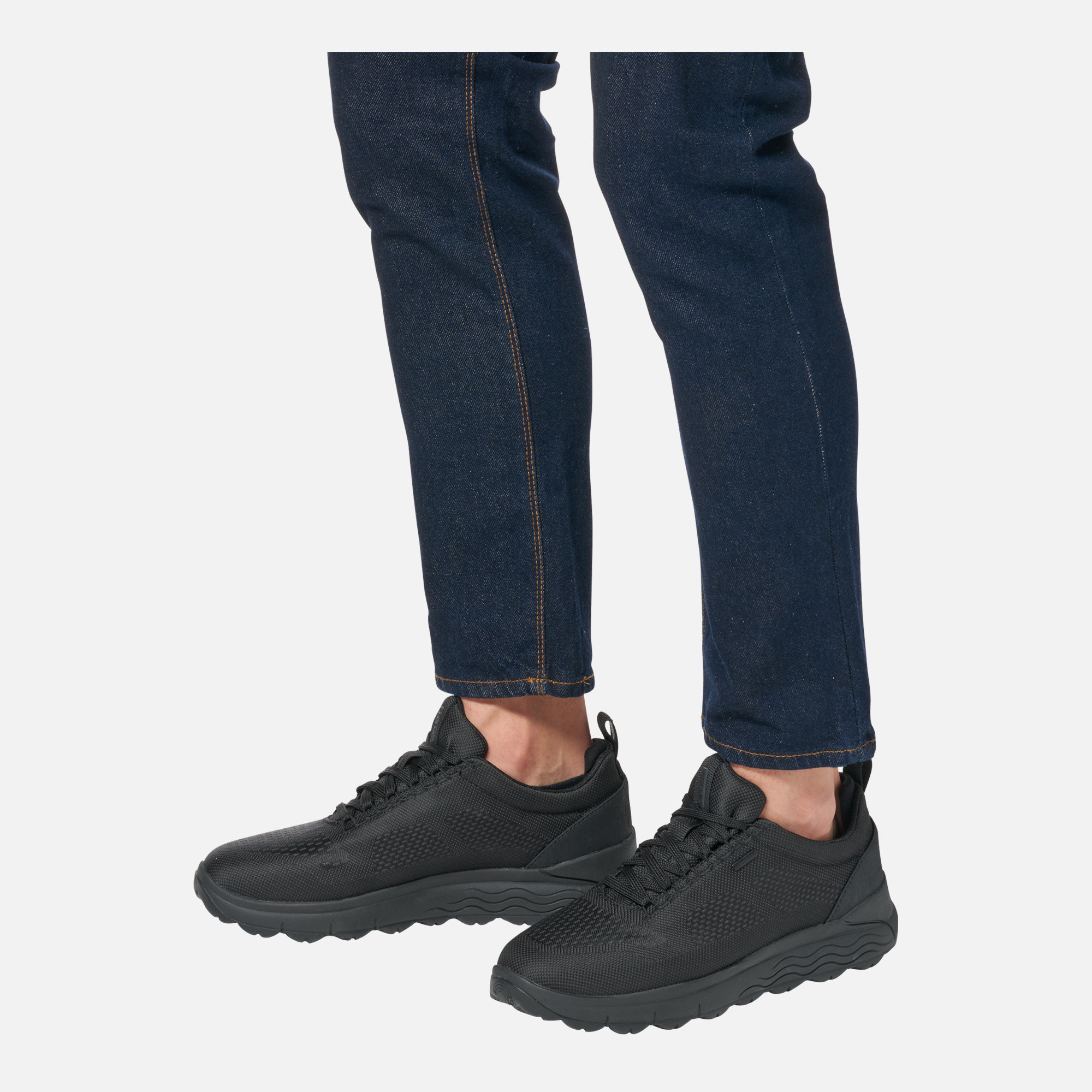 Black men's sneakers Geox Spherica 4X4 ABX - Men's