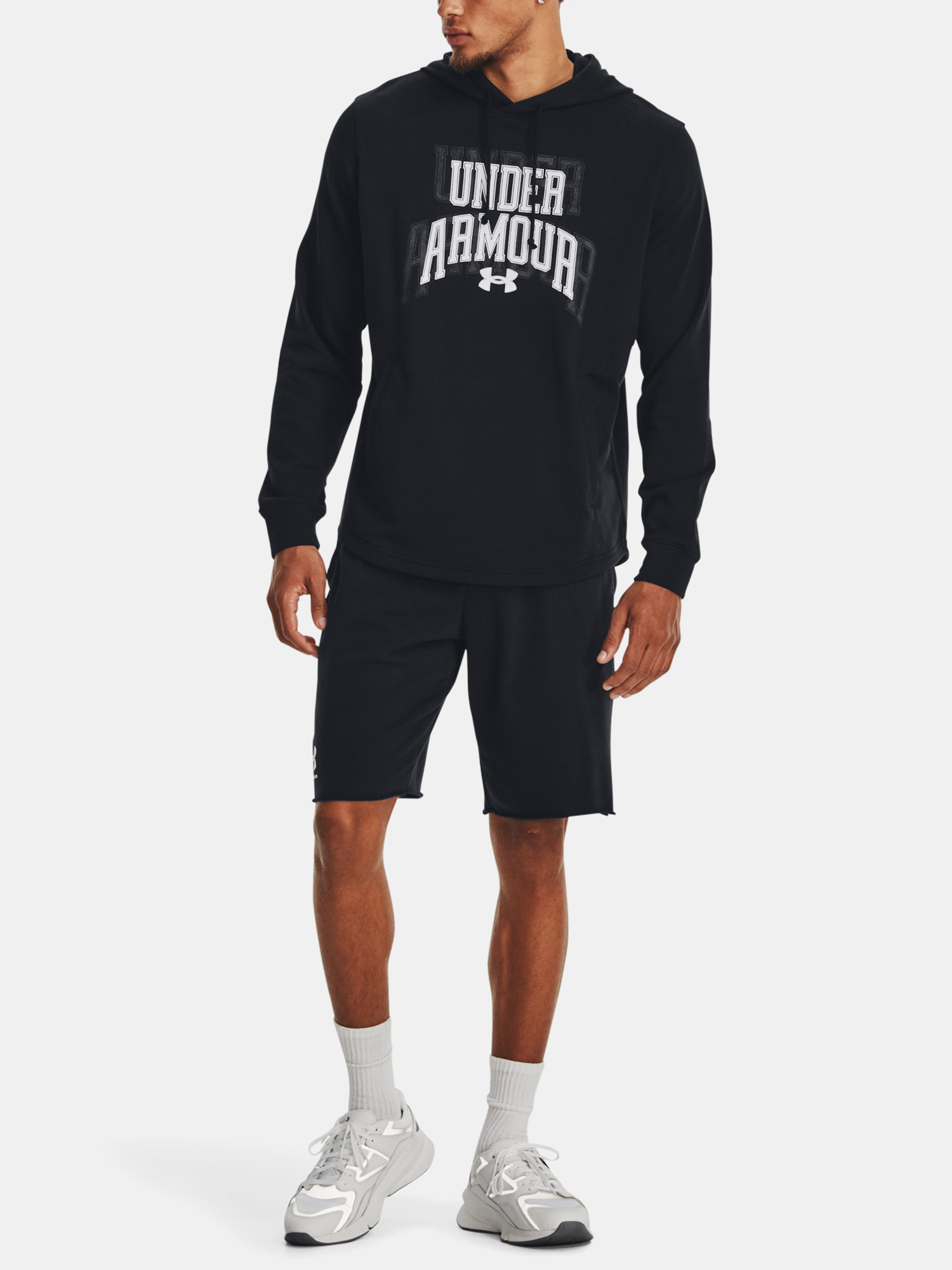 Pulovere cu gluga pentru barbati Under Armour - negru
